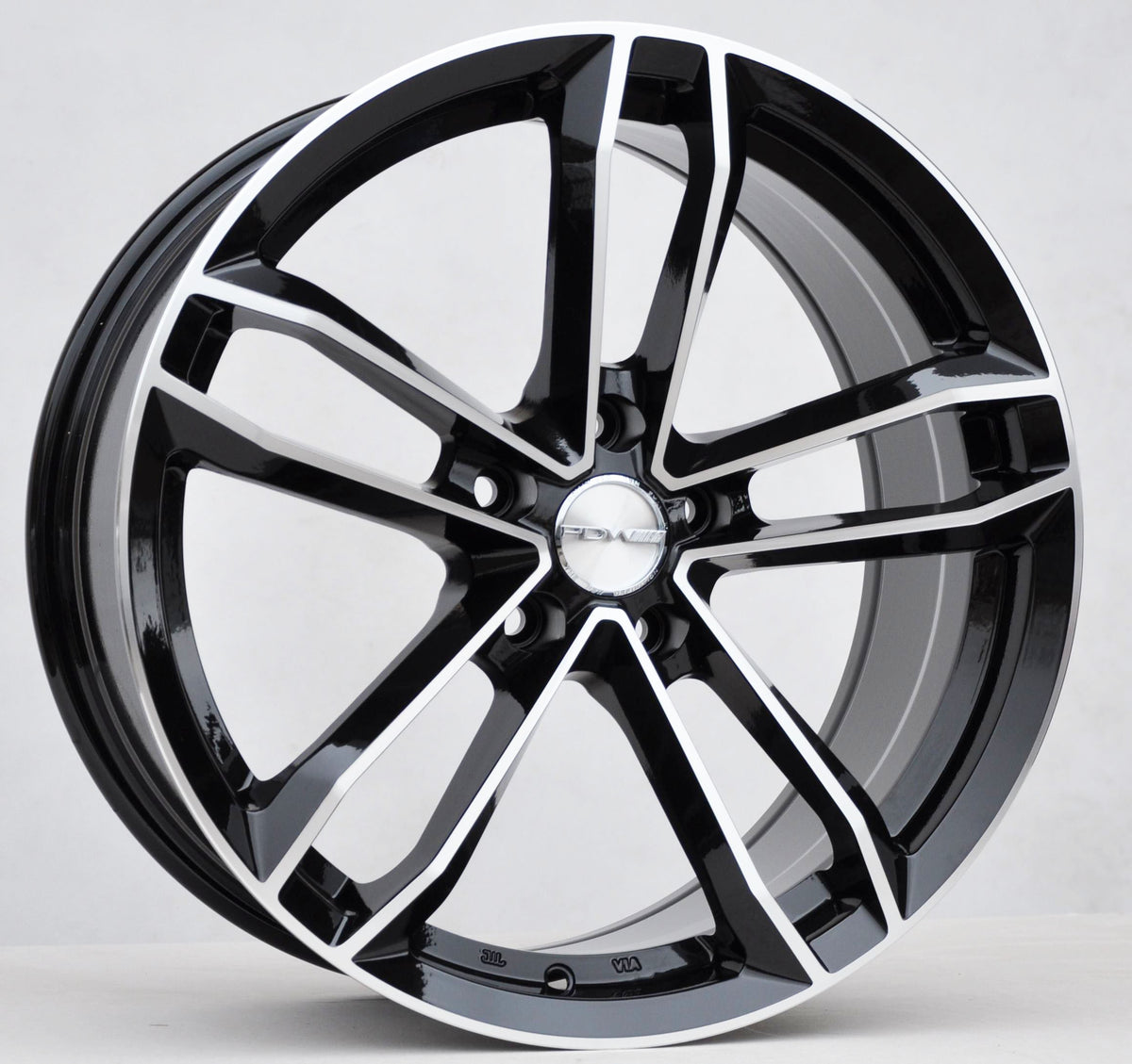 Haxer 5276 Alufælge 18" 8J 5x100 ET40 – Poleret/sort (sæt á 4)