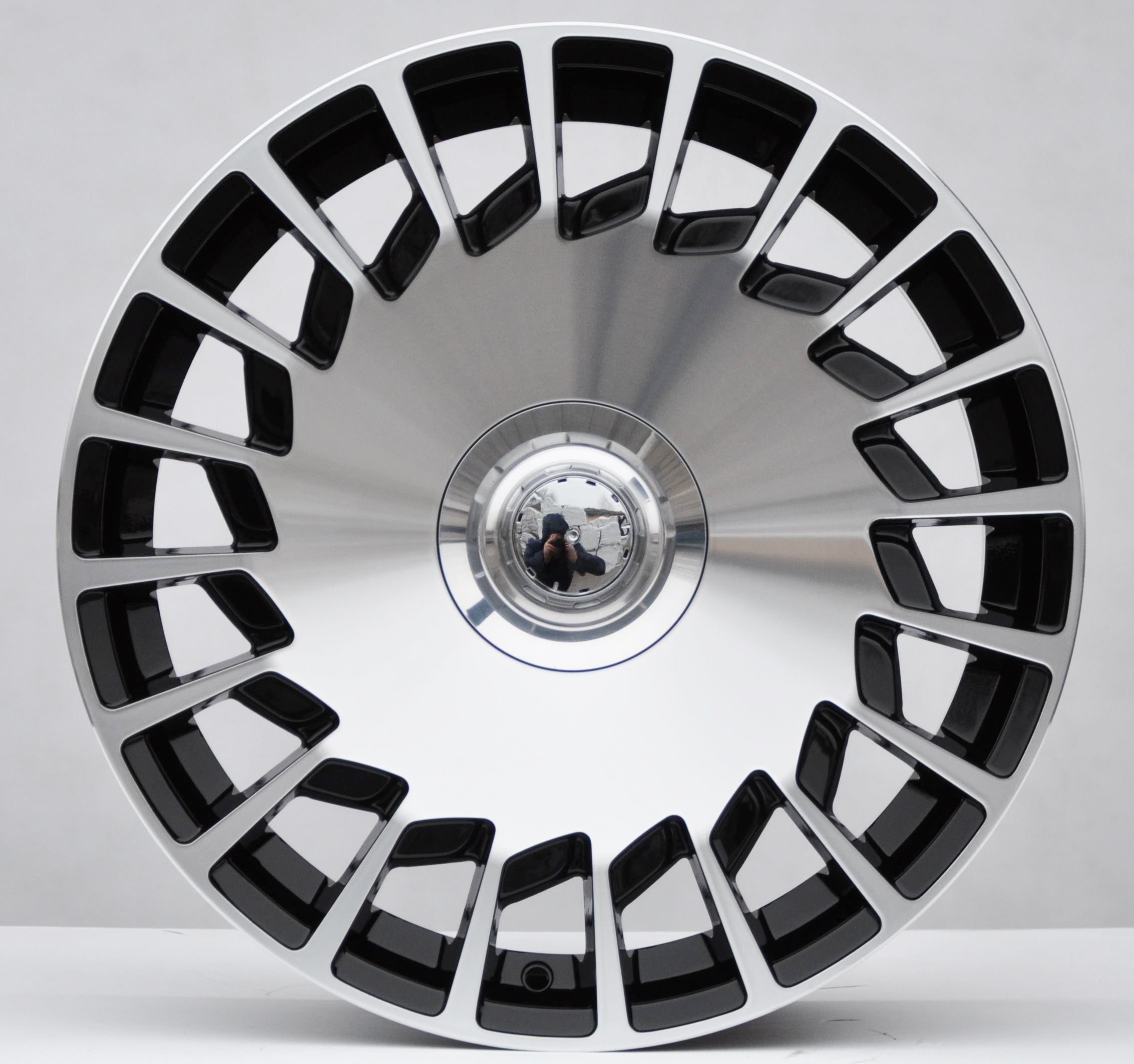 PDW 1464 Alufælge 19" 5x112 ET35 – Poleret/sort (sæt á 4)