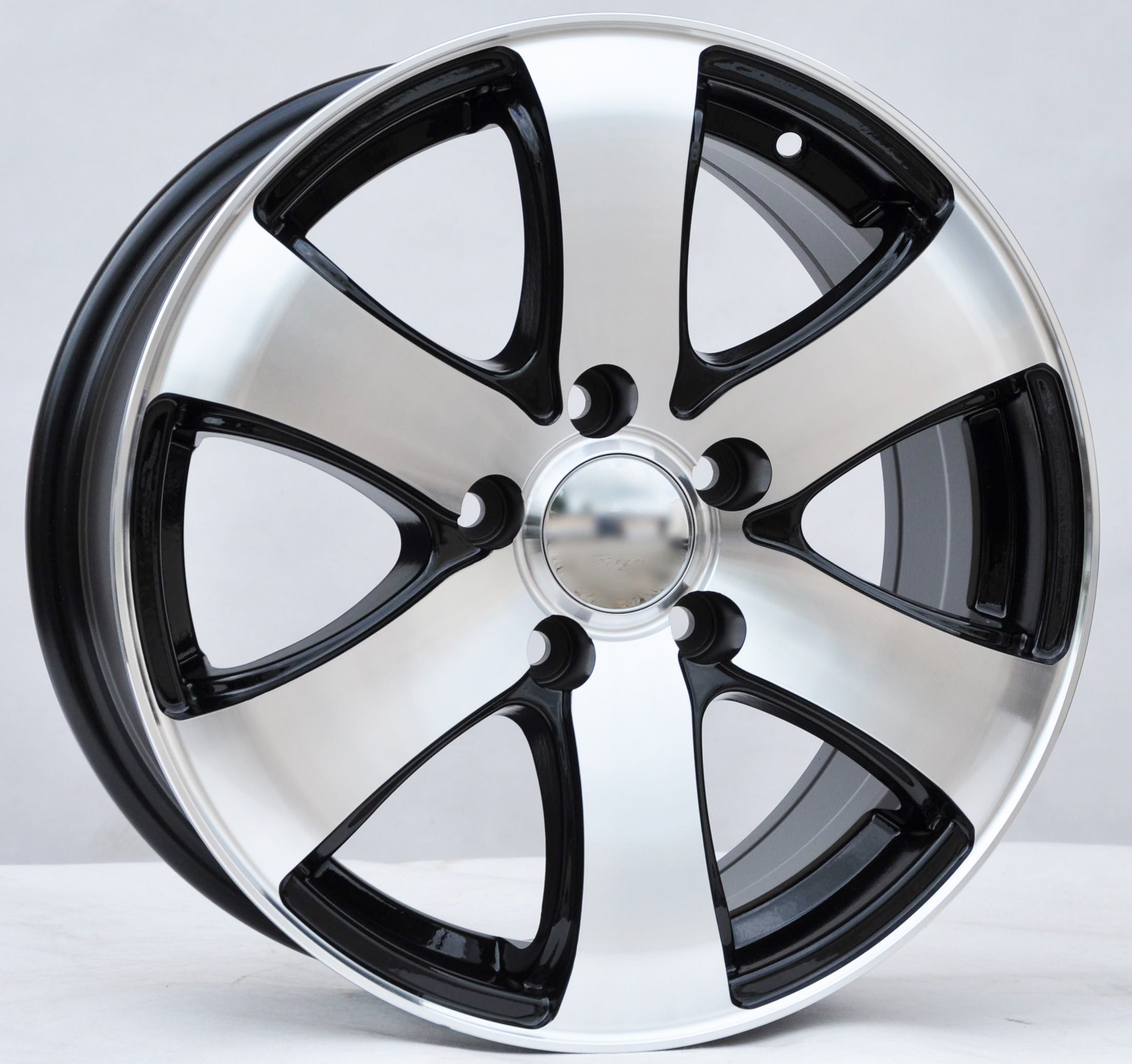 PDW 747 Alufælge 16" 5x118 ET50 – Poleret/sort (sæt á 4)