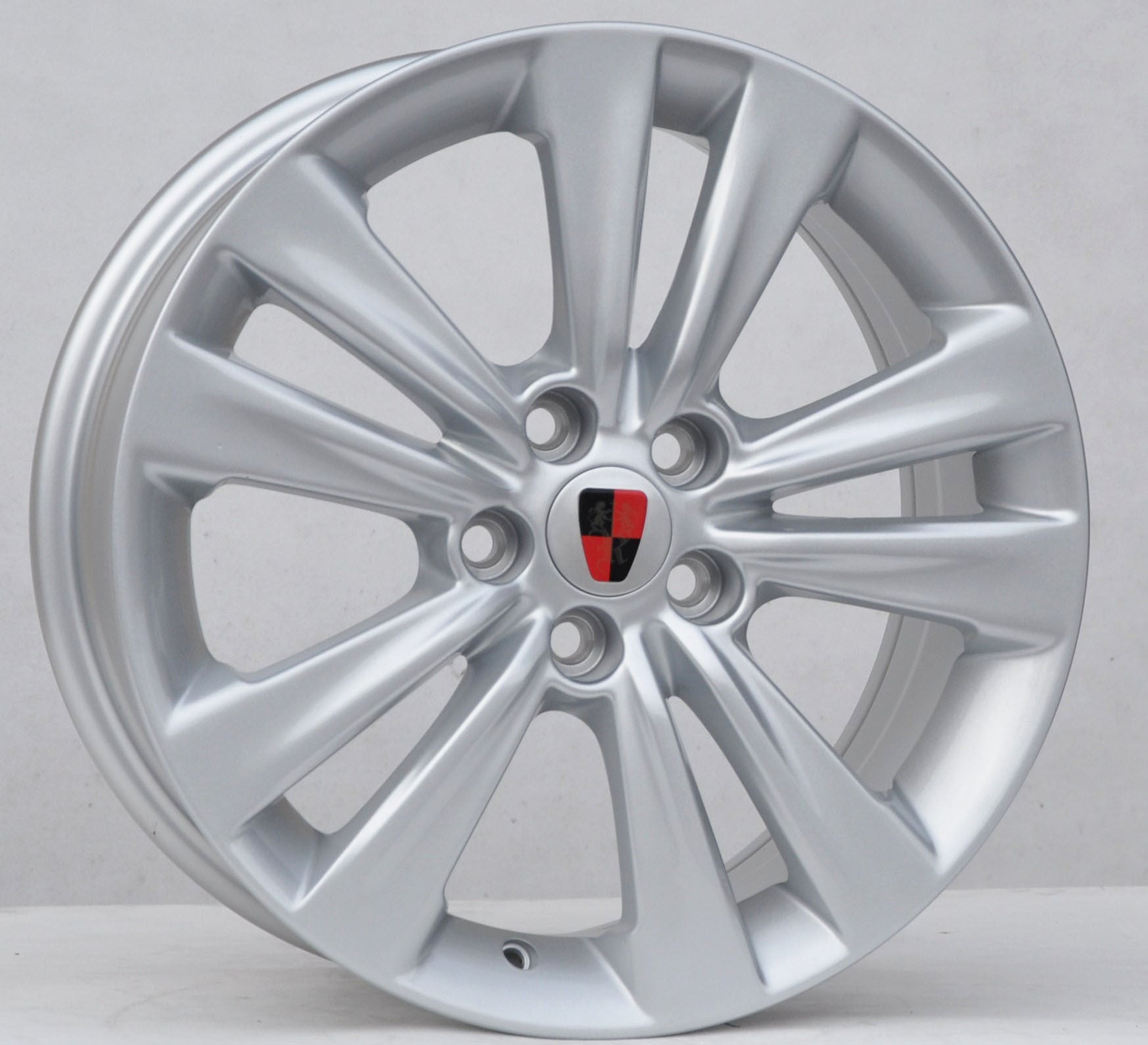 PDW 5754 Alufælge 16" 5x100 ET50 – Sølv (sæt á 4)