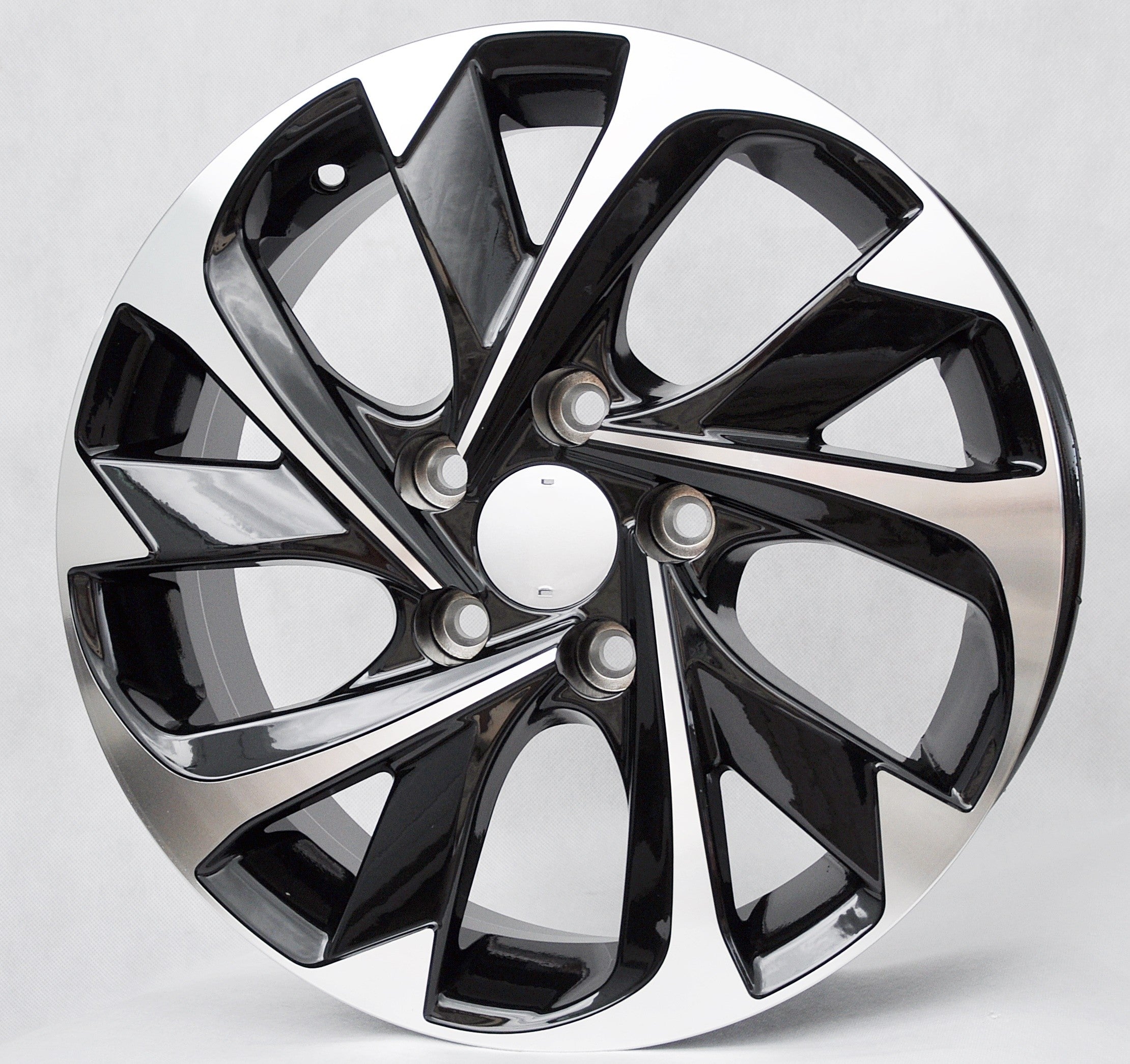 PDW XFE89 Alufælge 16" 5x114.3 ET40 – Poleret/sort (sæt á 4)