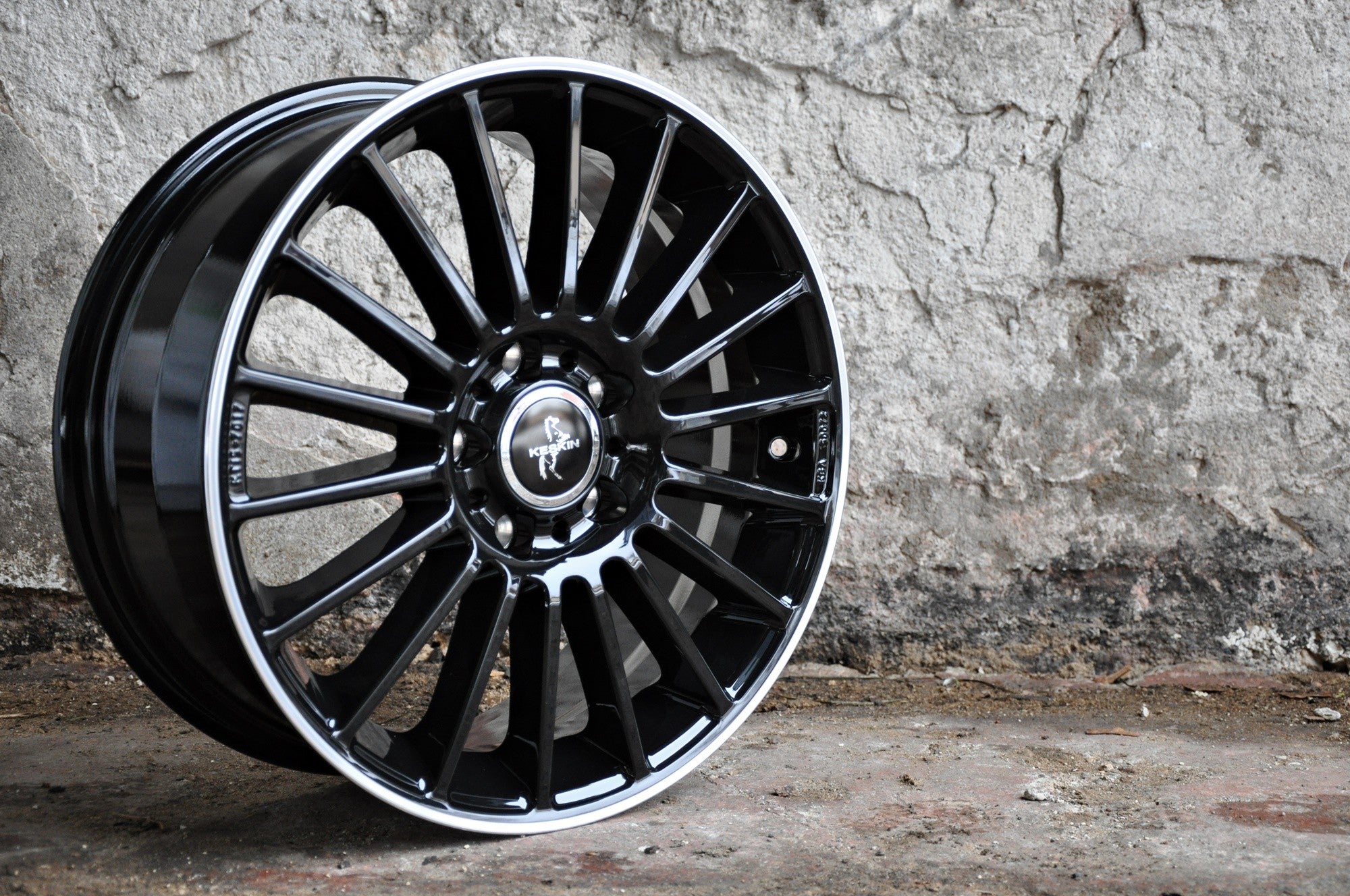 Keskin KT15 Alufælge 17" 5x112 ET38 – Poleret/sort (sæt á 4)