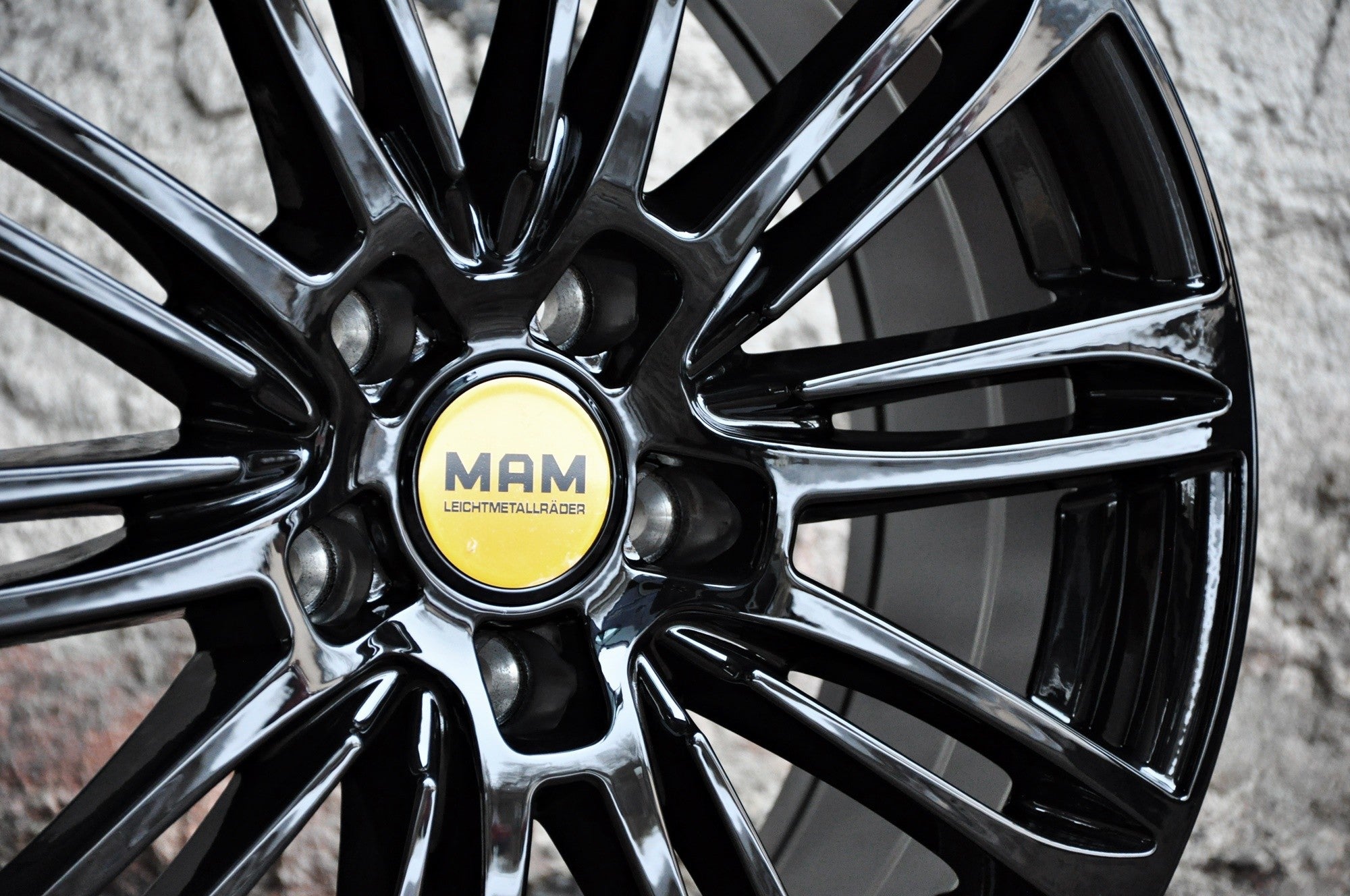 MAM A4 Alufælge 16" 5x112 ET48 – Sort (sæt á 4)