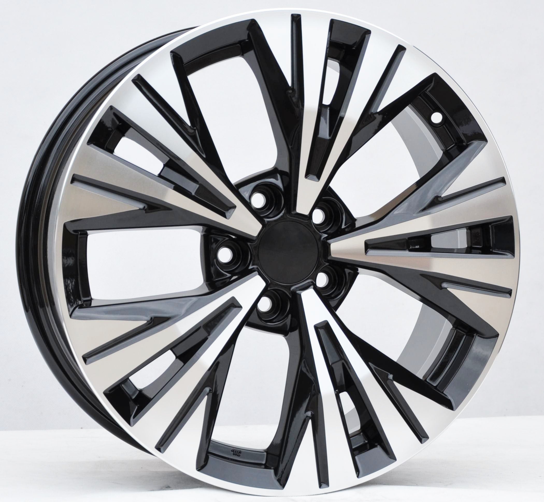 PDW 1699 Alufælge 18" 5x114.3 ET40 – Poleret/sort (sæt á 4)