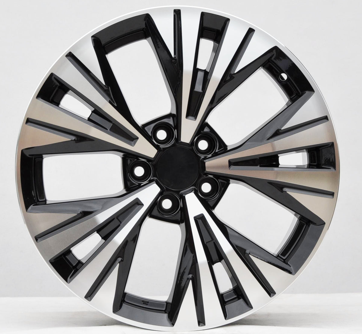 PDW 1699 Alufælge 18" 5x114.3 ET40 – Poleret/sort (sæt á 4)