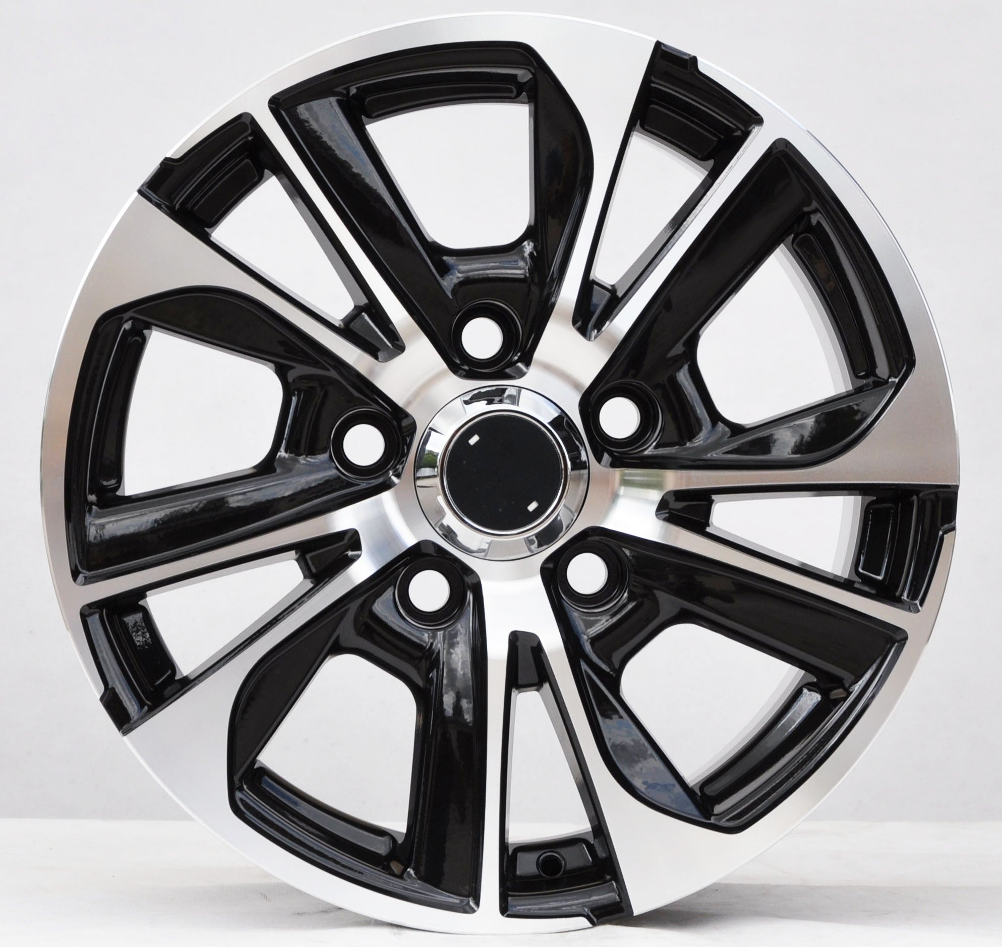 PDW 1611 Alufælge 18" 5x150 ET55 – Poleret/sort (sæt á 4)