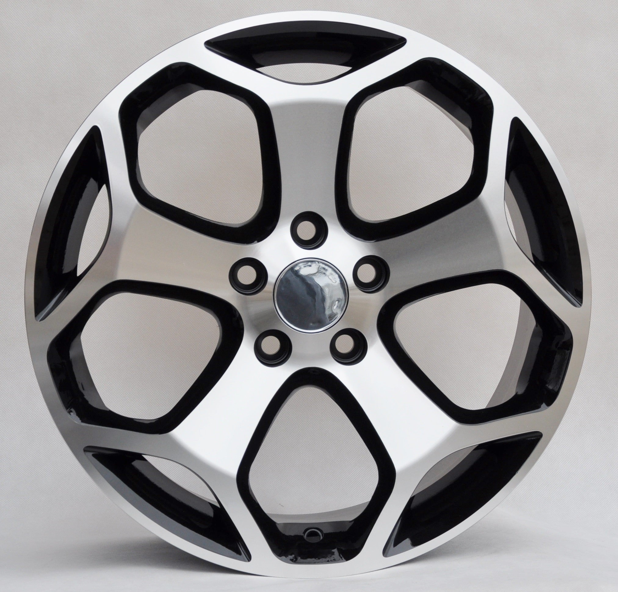 PDW 871/507 Alufælge 16" 5x108 ET50 – Poleret/sort (sæt á 4)