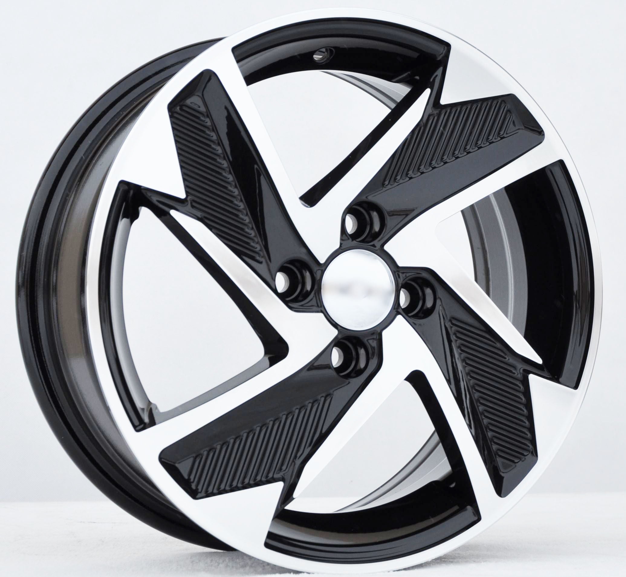 PDW 1169 Alufælge 15" 4x100 ET48 – Poleret/sort (sæt á 4)