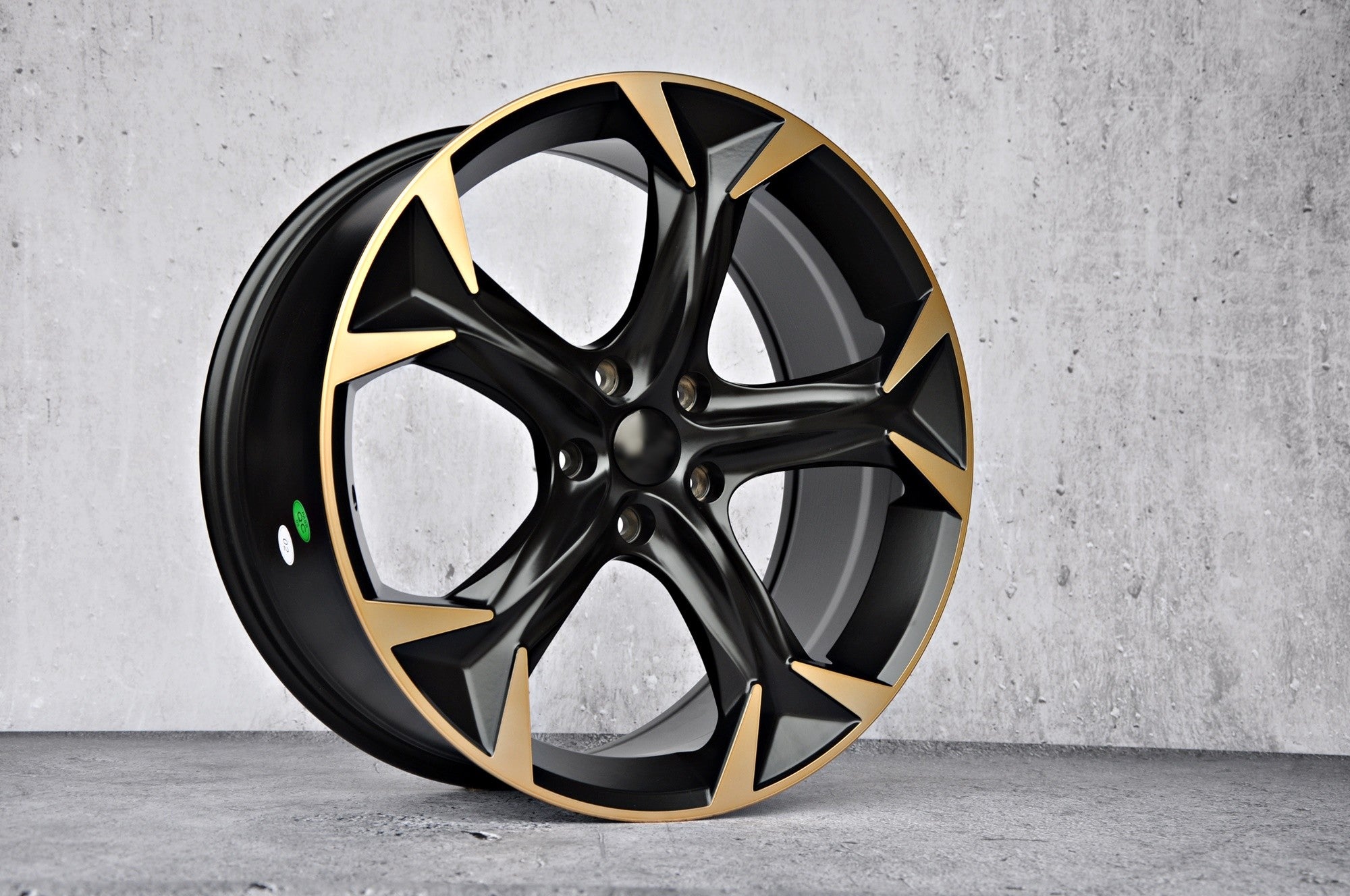 PDW 5163 Alufælge 18" 5x112 ET40 – Sort/półmatowy miedziany (sæt á 4)
