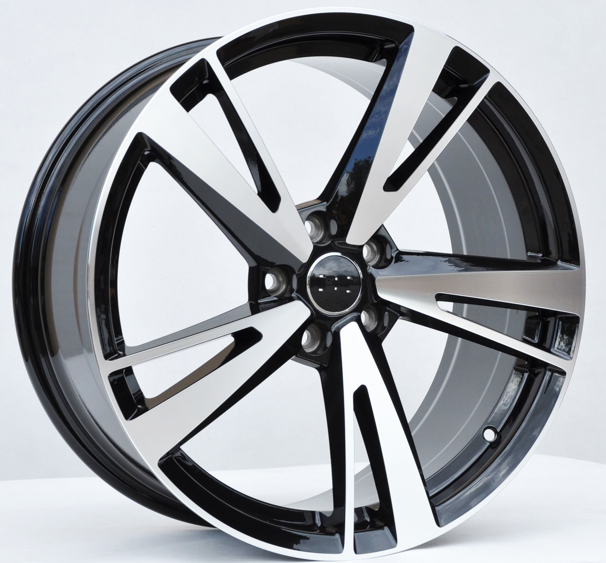 PDW 5553 Alufælge 19" 5x112 ET40 – Poleret/sort (sæt á 4)