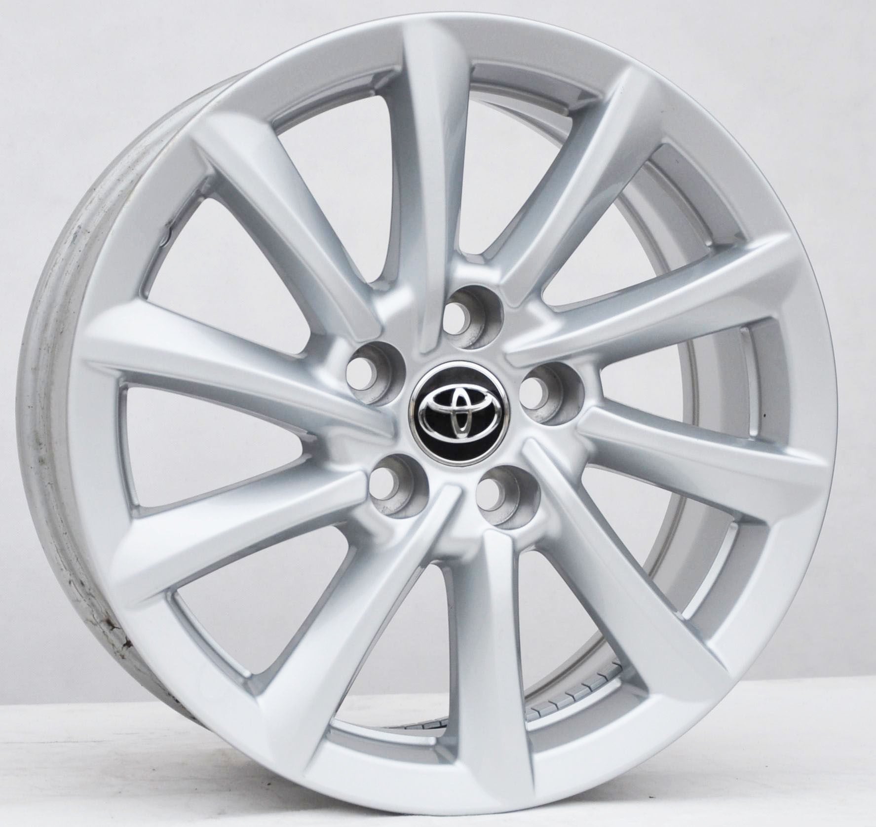 Toyota (oryginalne OEM) pw457-06001 Alufælge 17" 5x114.3 ET45 – Sølv (stk)