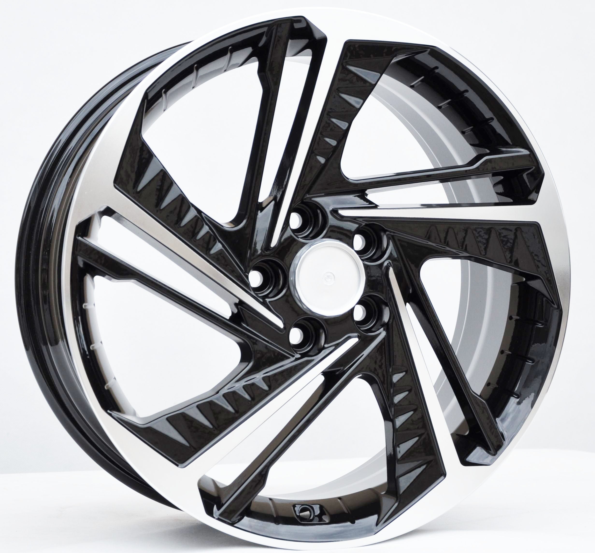 PDW 5895 Alufælge 18" 5x114.3 ET50 – Poleret/sort (sæt á 4)