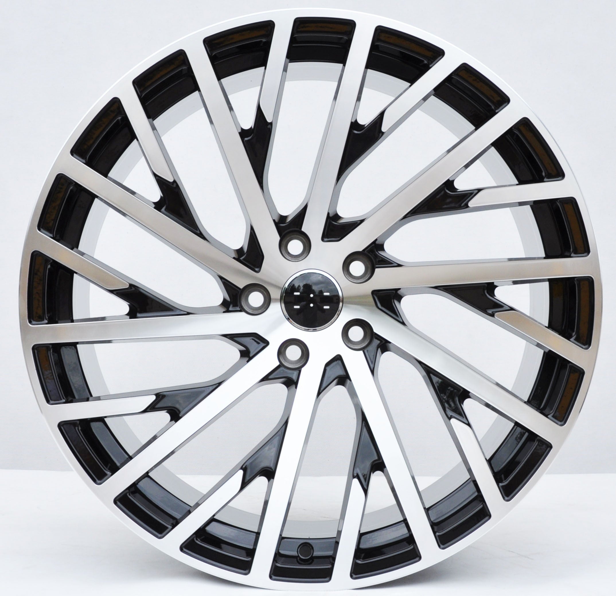 PDW 0368 Alufælge 20" 5x112 ET35 – Poleret/sort (sæt á 4)