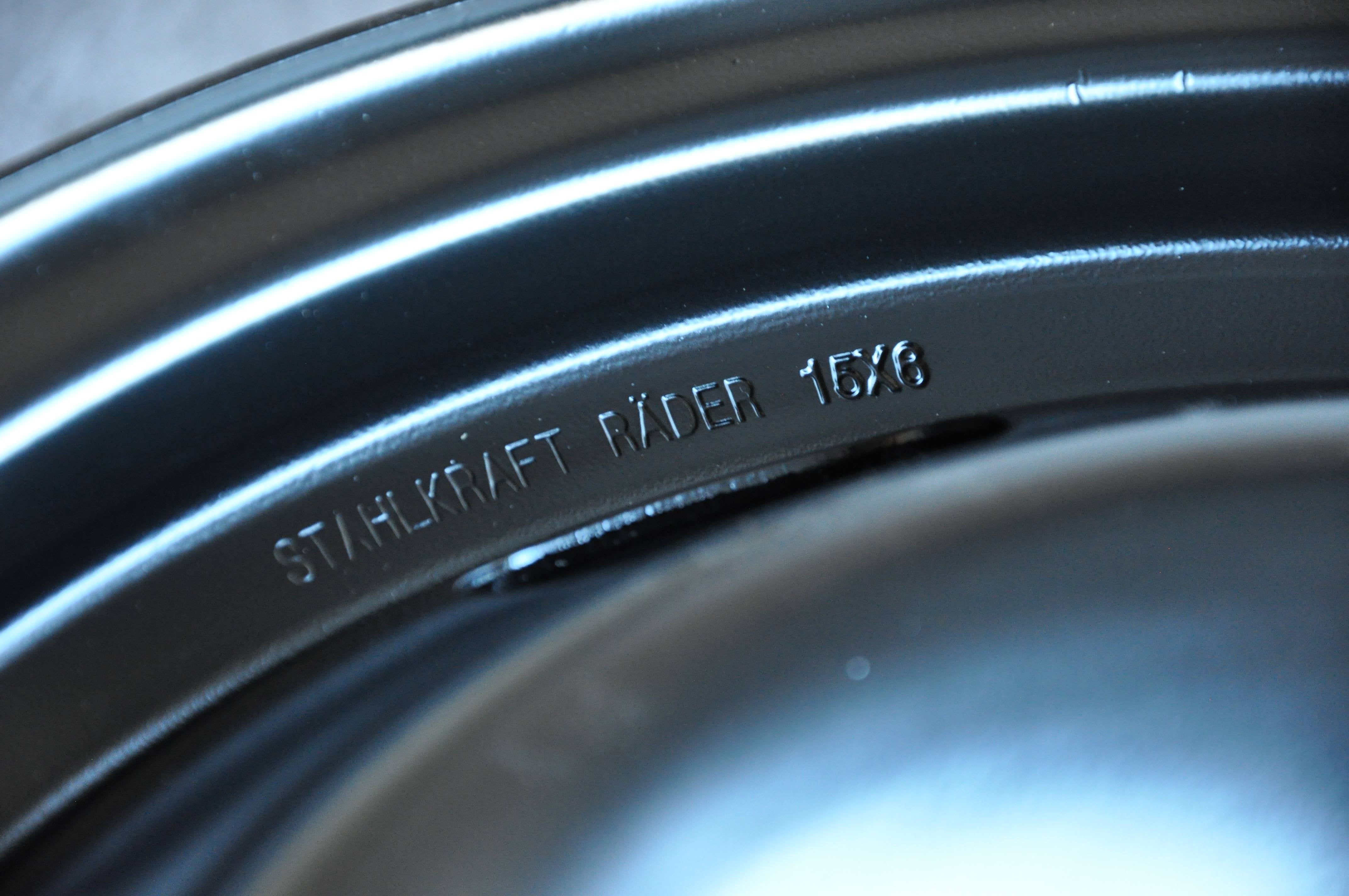 Stahlkraft Rader A15 Stålfælge 15" 4x100 ET43 – Sort (sæt á 4)