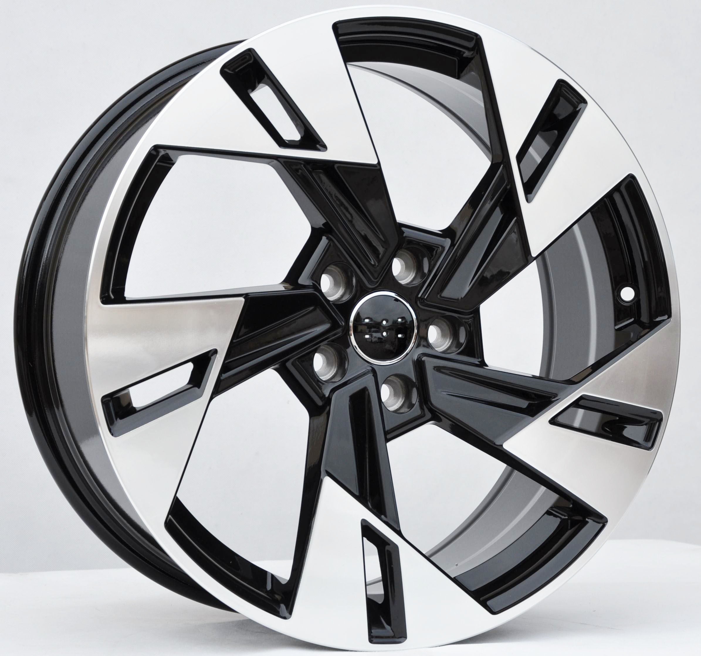 PDW 5640 Alufælge 18" 5x112 ET39 – Poleret/sort (sæt á 4)