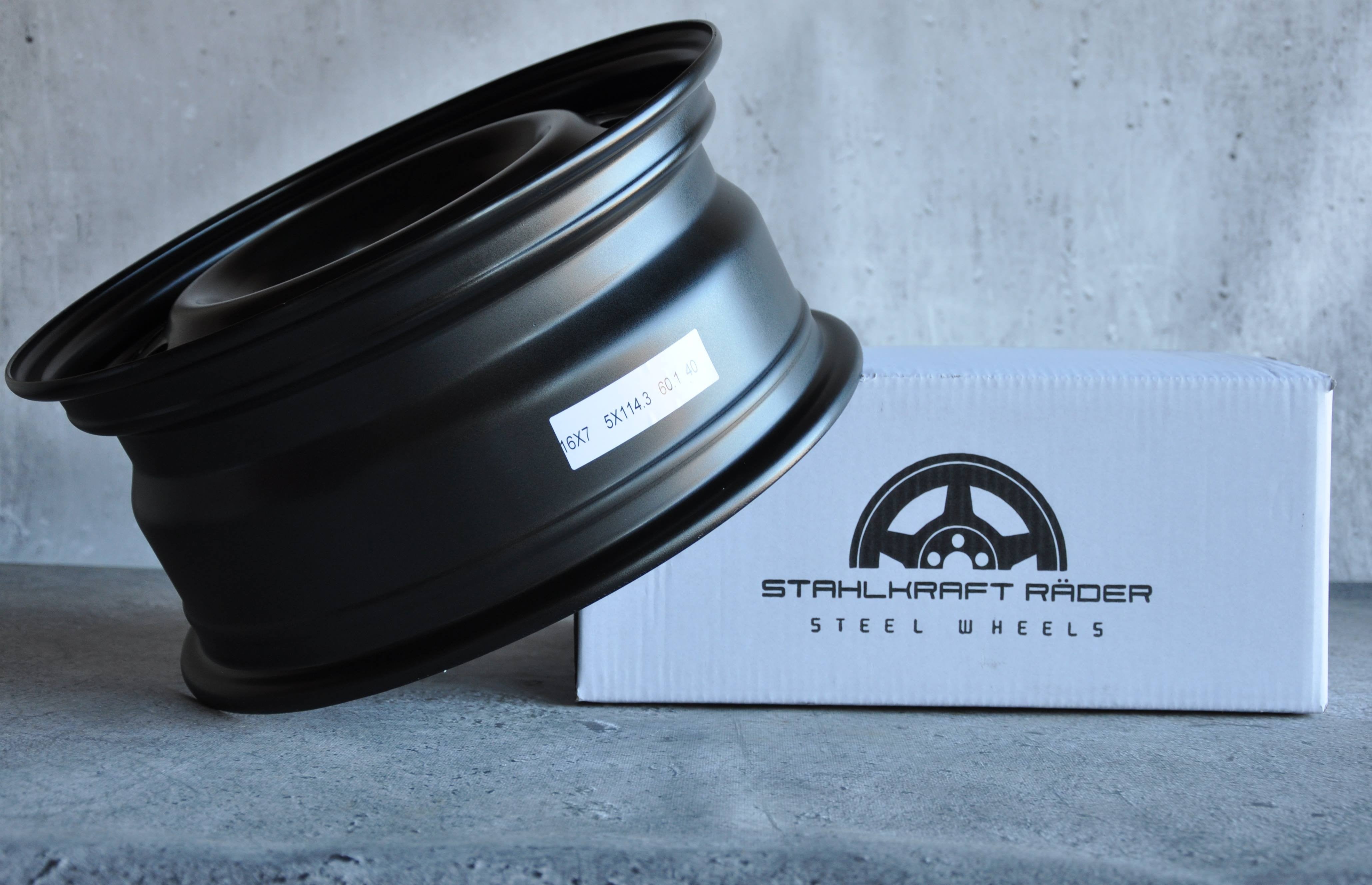 Stahlkraft Rader a16 Stålfælge 16" 5x114.3 ET40 – Sort (stk)
