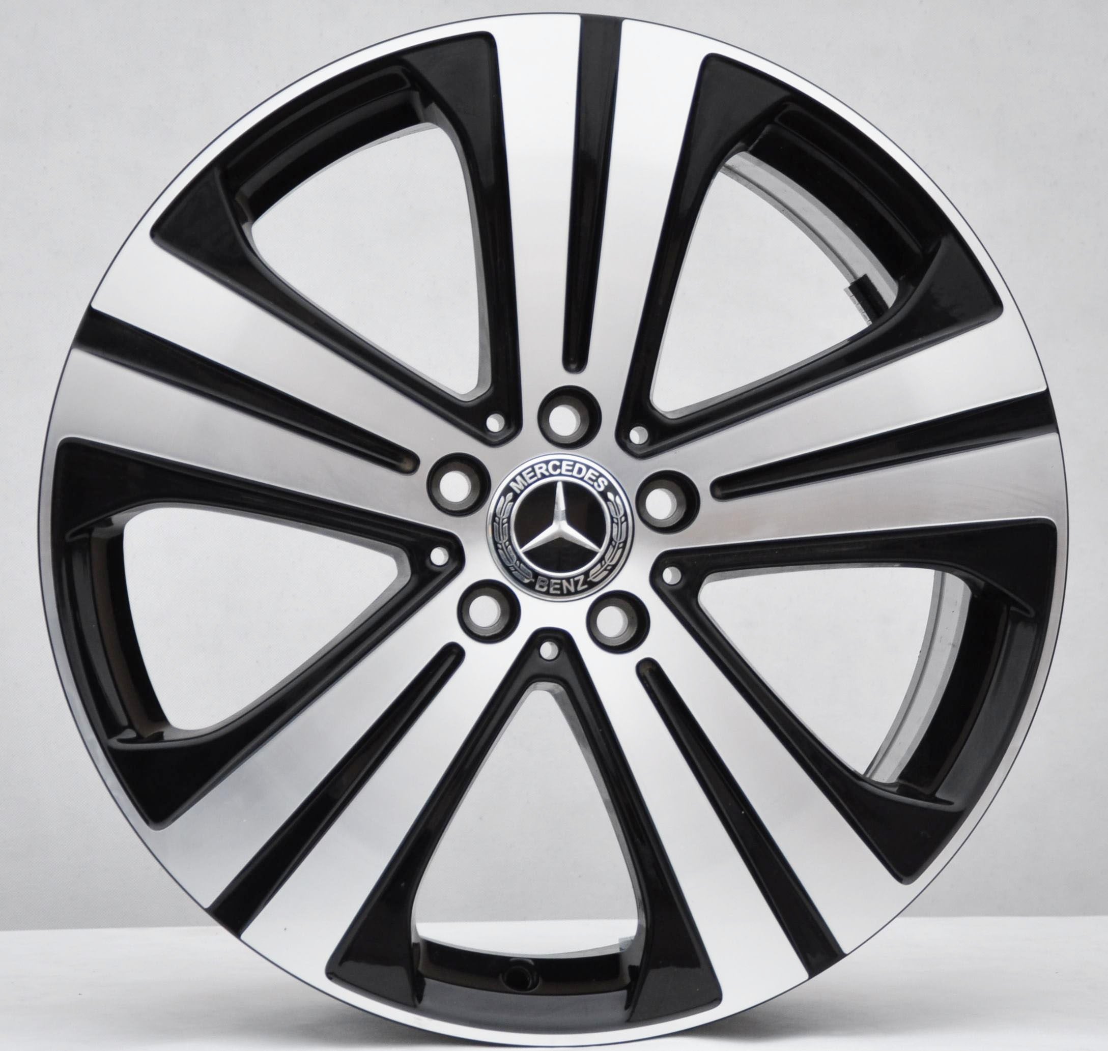 Mercedes-Benz (oryginalne OEM) a1674012000 Alufælge 19" 5x112 ET61 – Poleret/sort (sæt á 4)
