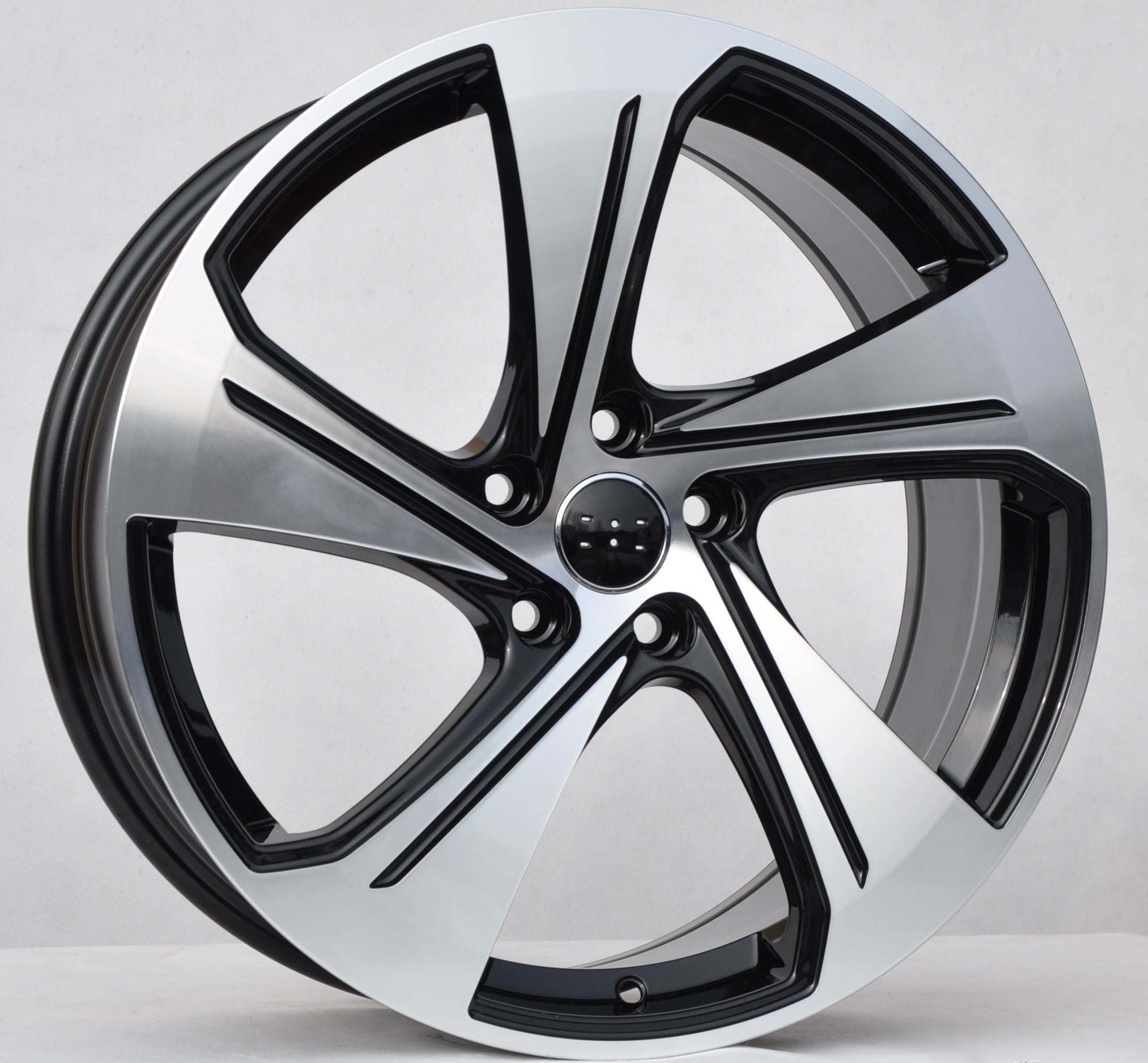 PDW 1270 Alufælge 18" 5x112 ET46 – Poleret/sort (sæt á 4)