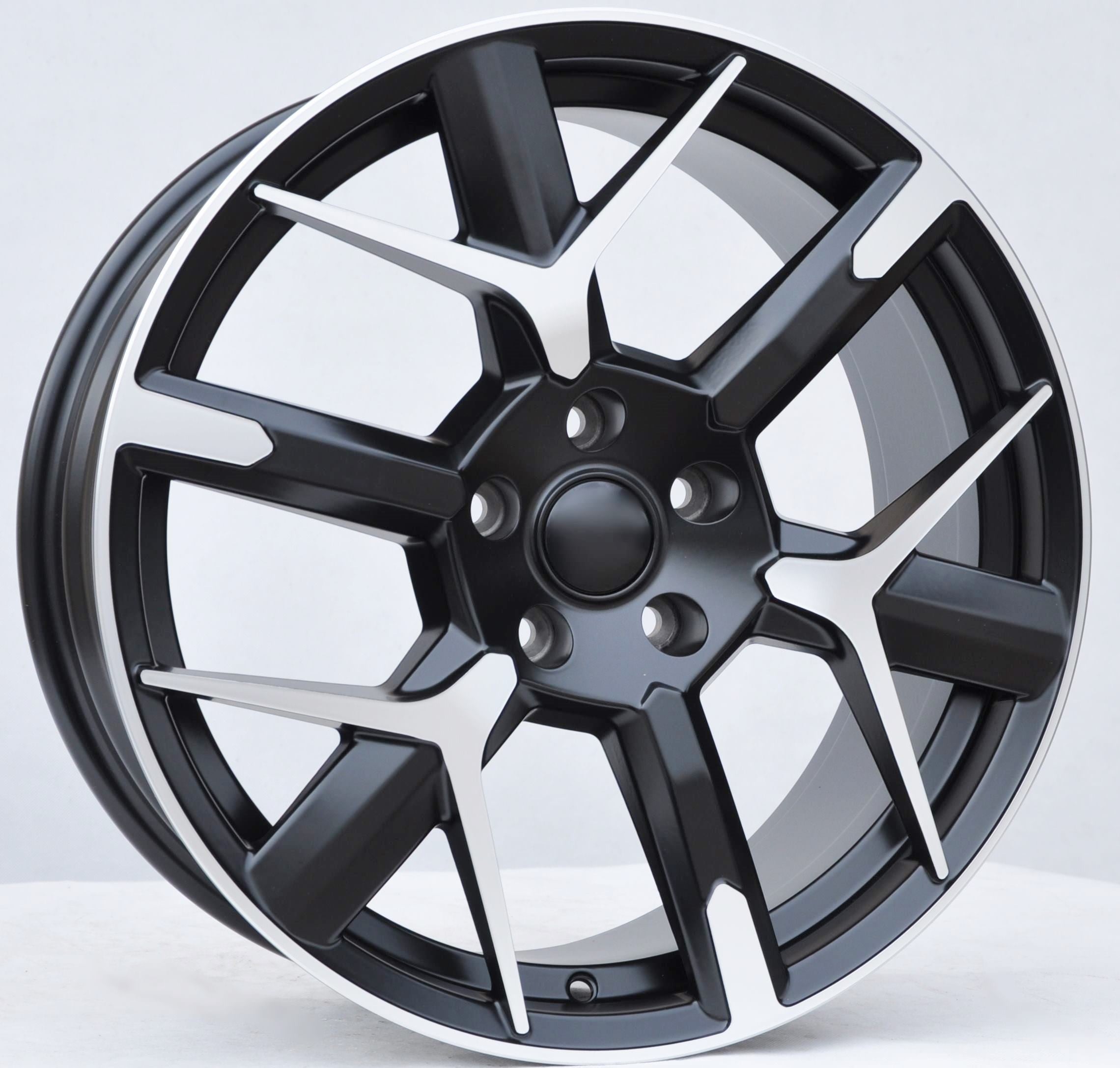 PDW 6147 Alufælge 18" 5x112 ET40 – Poleret/sort półmat (sæt á 4)
