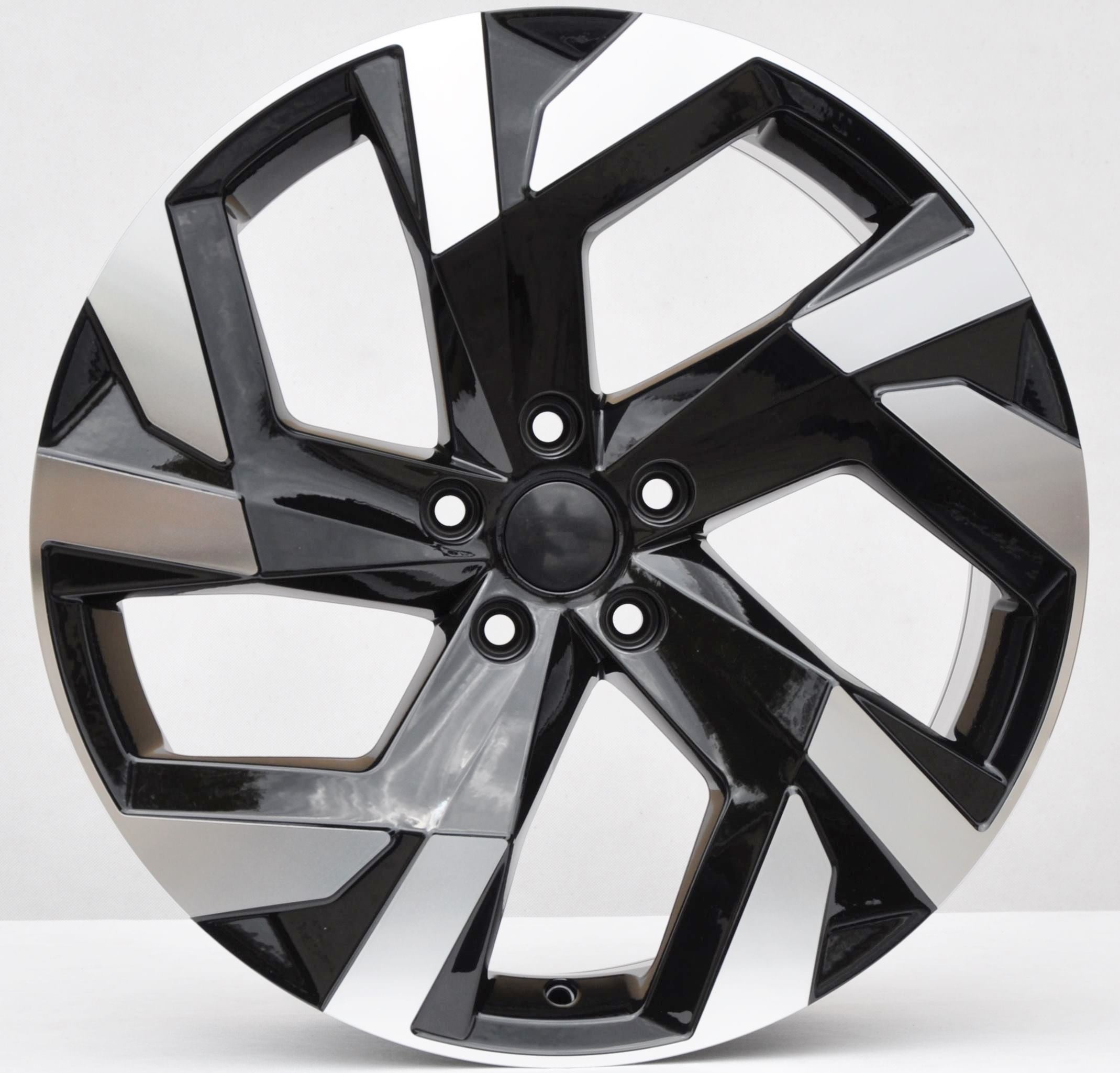 PDW FBX230 Alufælge 19" 5x112 ET40 – Poleret/sort (sæt á 4)