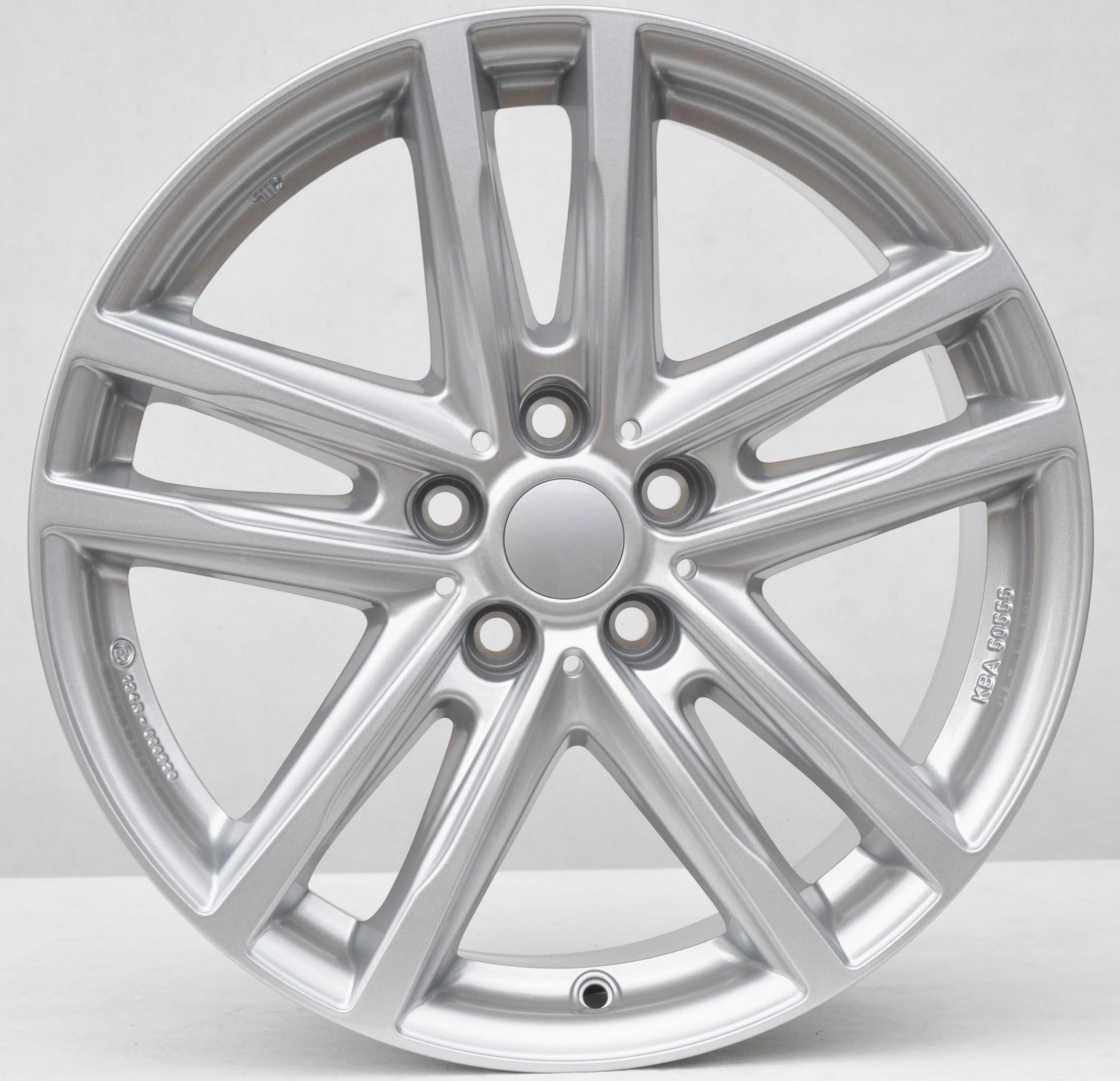 Uniwheels 85844/KBA50555 Alufælge 18" 5x112 ET44 – Sølv (sæt á 4)