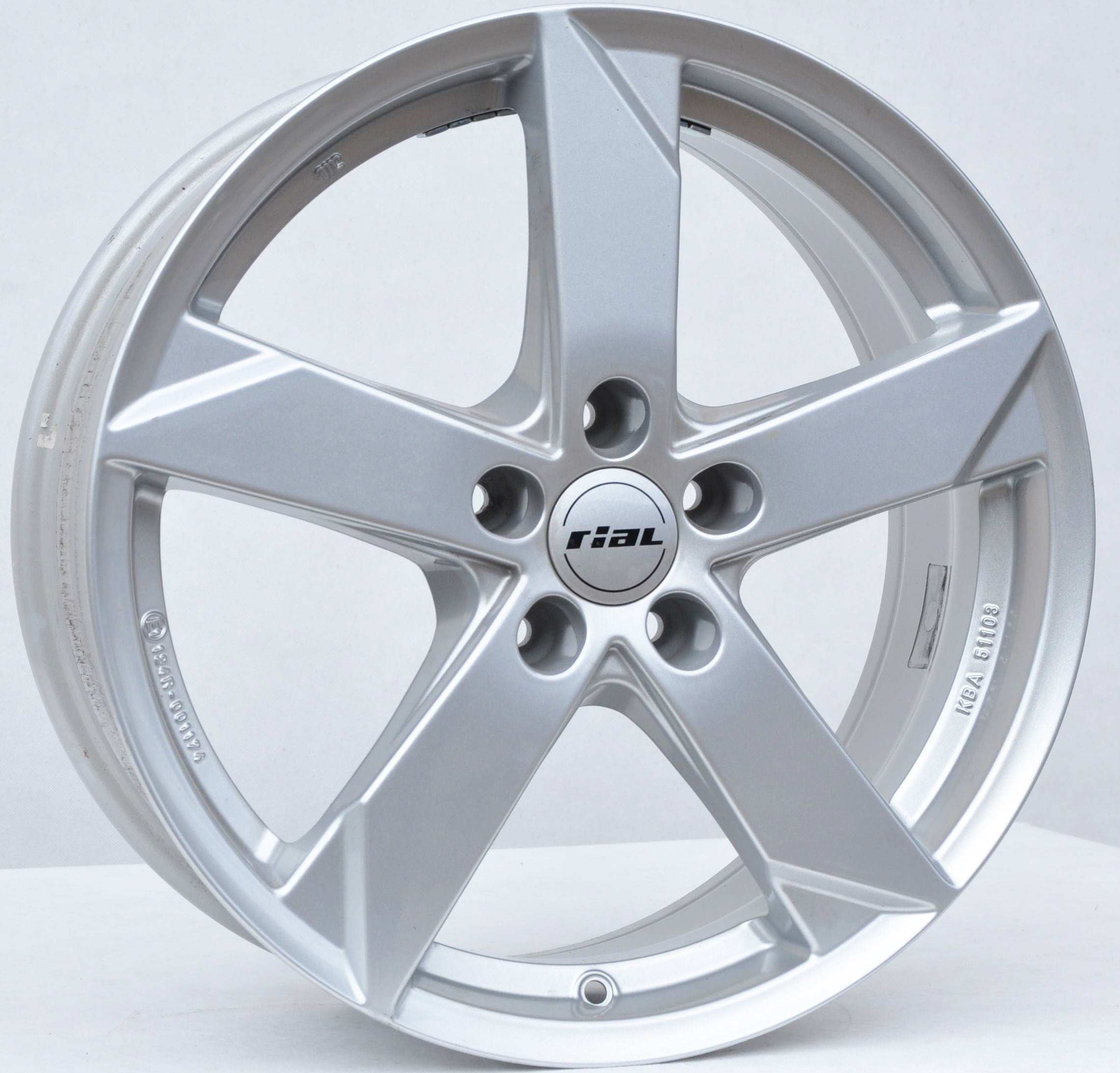 Rial KODIAK-KBA51103 Alufælge 18" 5x114.3 ET45 – Sølv (sæt á 4)