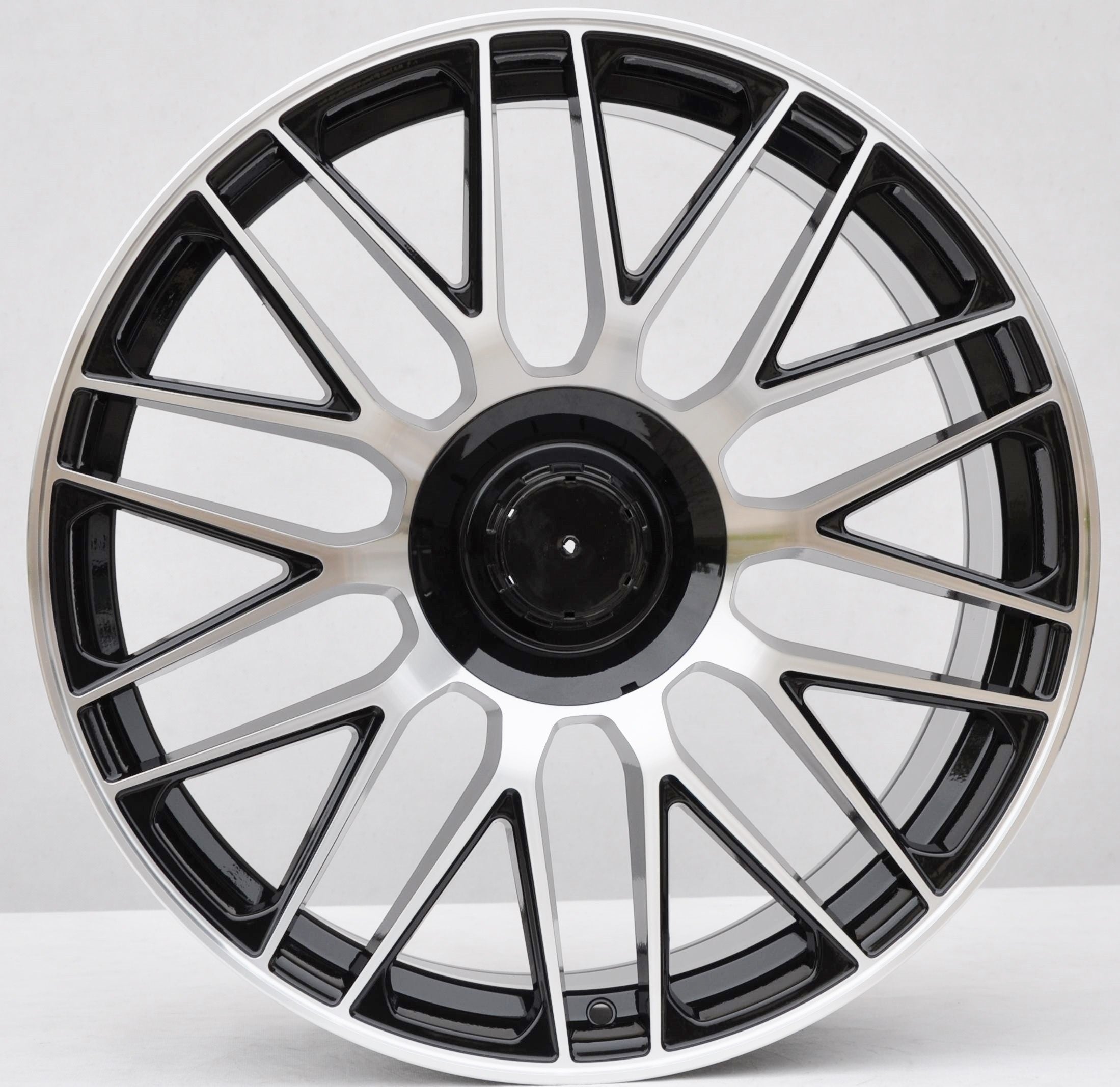 PDW y0207/FBX161 Alufælge 20" 5x112 ET40 – Poleret/sort (sæt á 4)