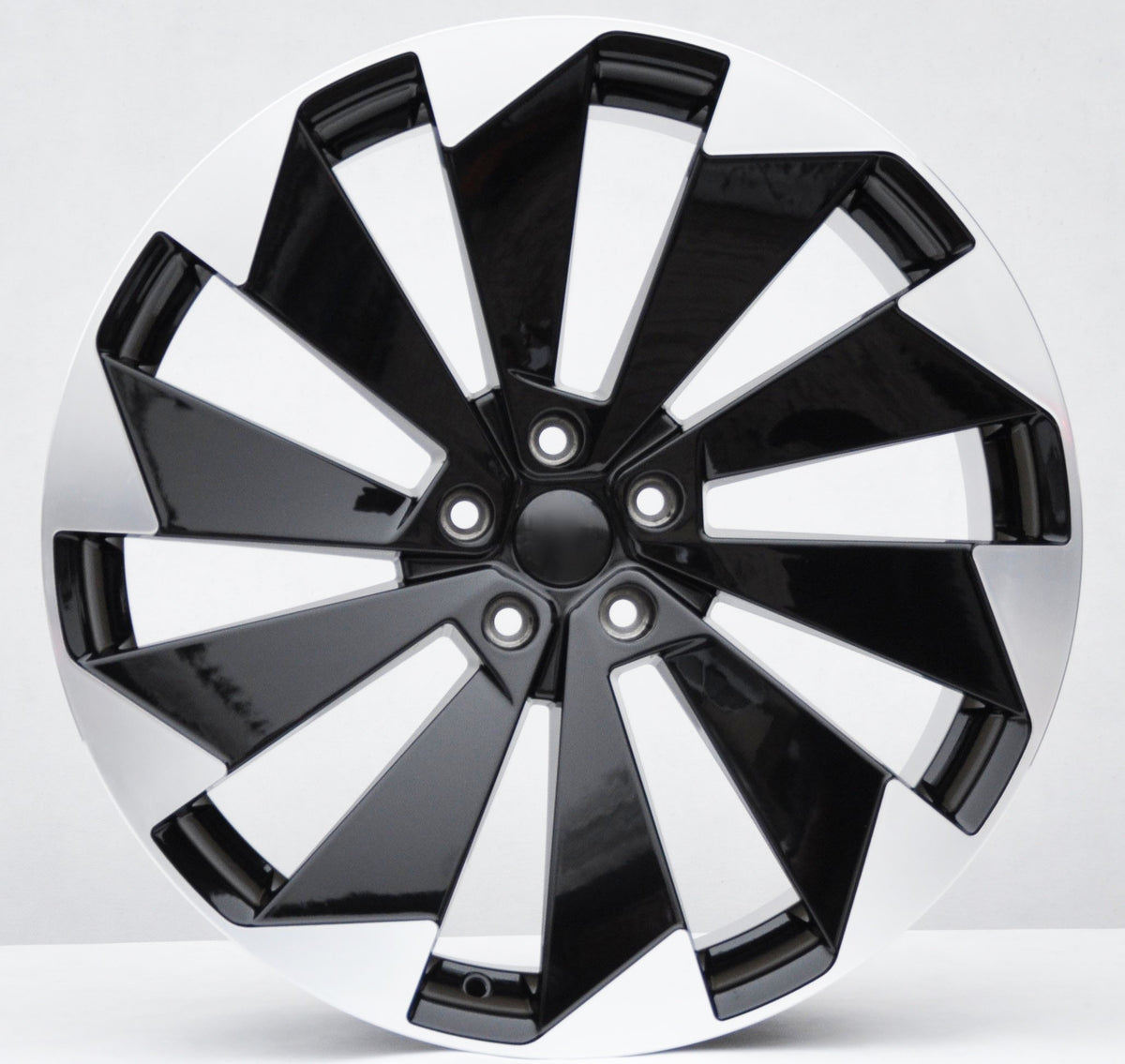 PDW 1141 Alufælge 18" 5x112 ET45 – Poleret/sort (sæt á 4)