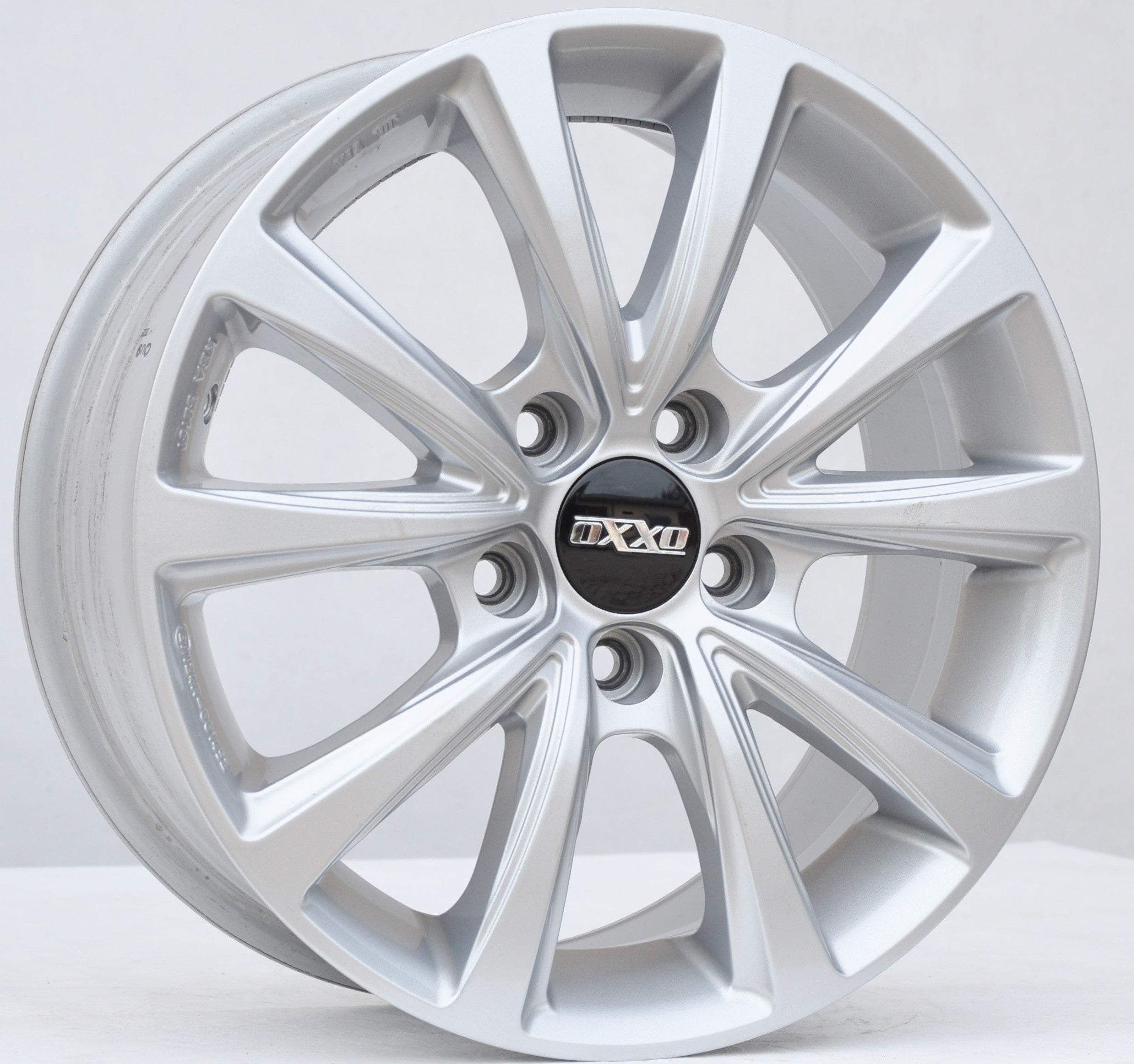 OXXO OX-17/kba52161 Alufælge 16" 5x112 ET41 – Sølv (sæt á 4)