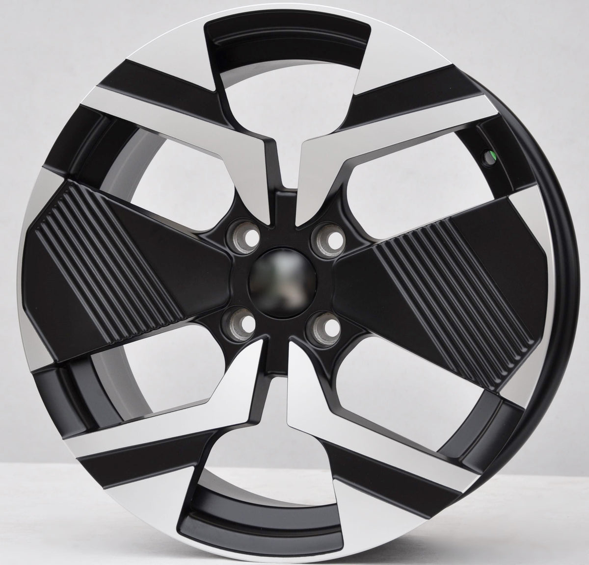 PDW 6148 Alufælge 17" 6,5J 4x108 ET32 – Poleret/sort (sæt á 4)