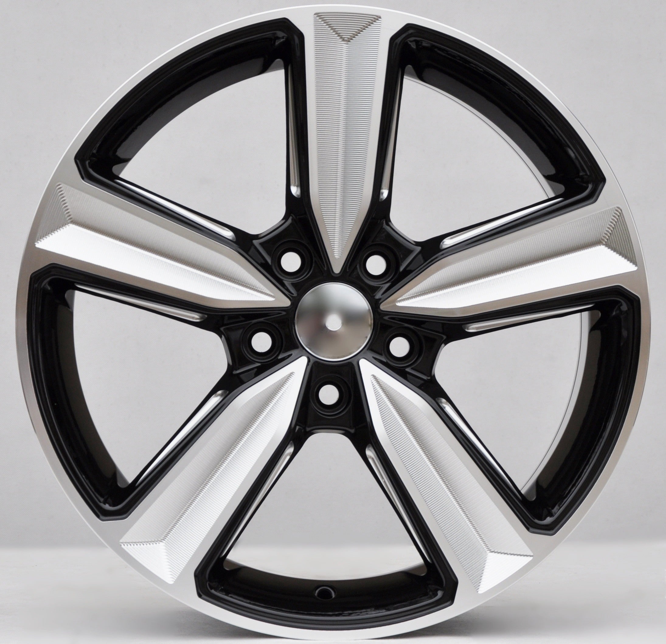 PDW 5470/057 Alufælge 17" 5x112 ET35 – Poleret/sort (sæt á 4)