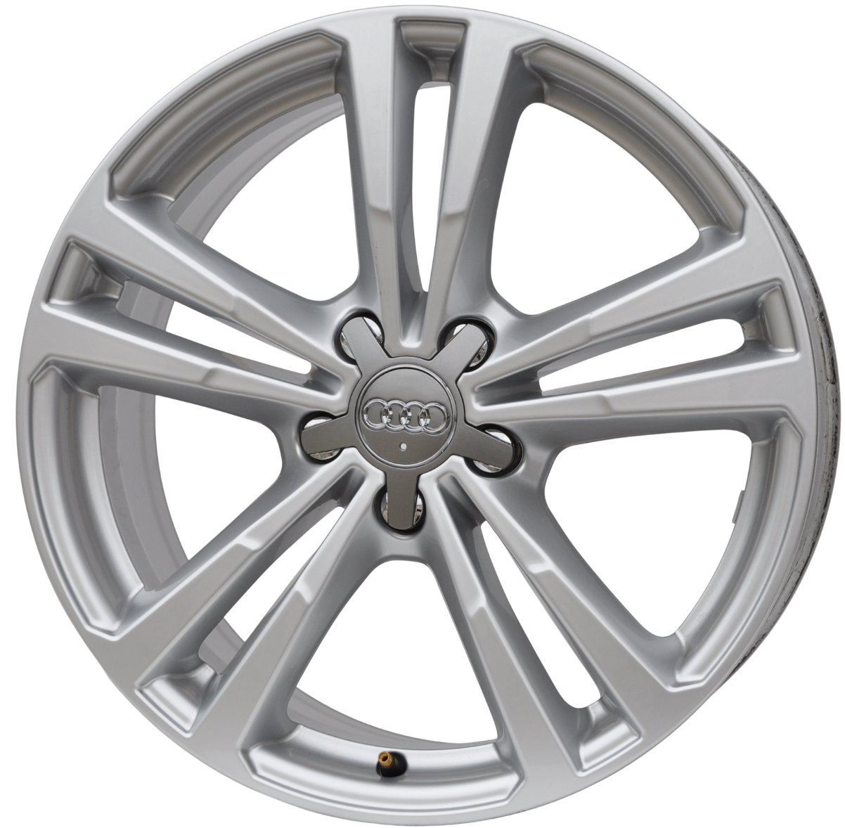 Audi (oryginalne OEM) 8v0601025AJ Alufælge 18" 5x112 ET51 – Sølv (sæt á 4)