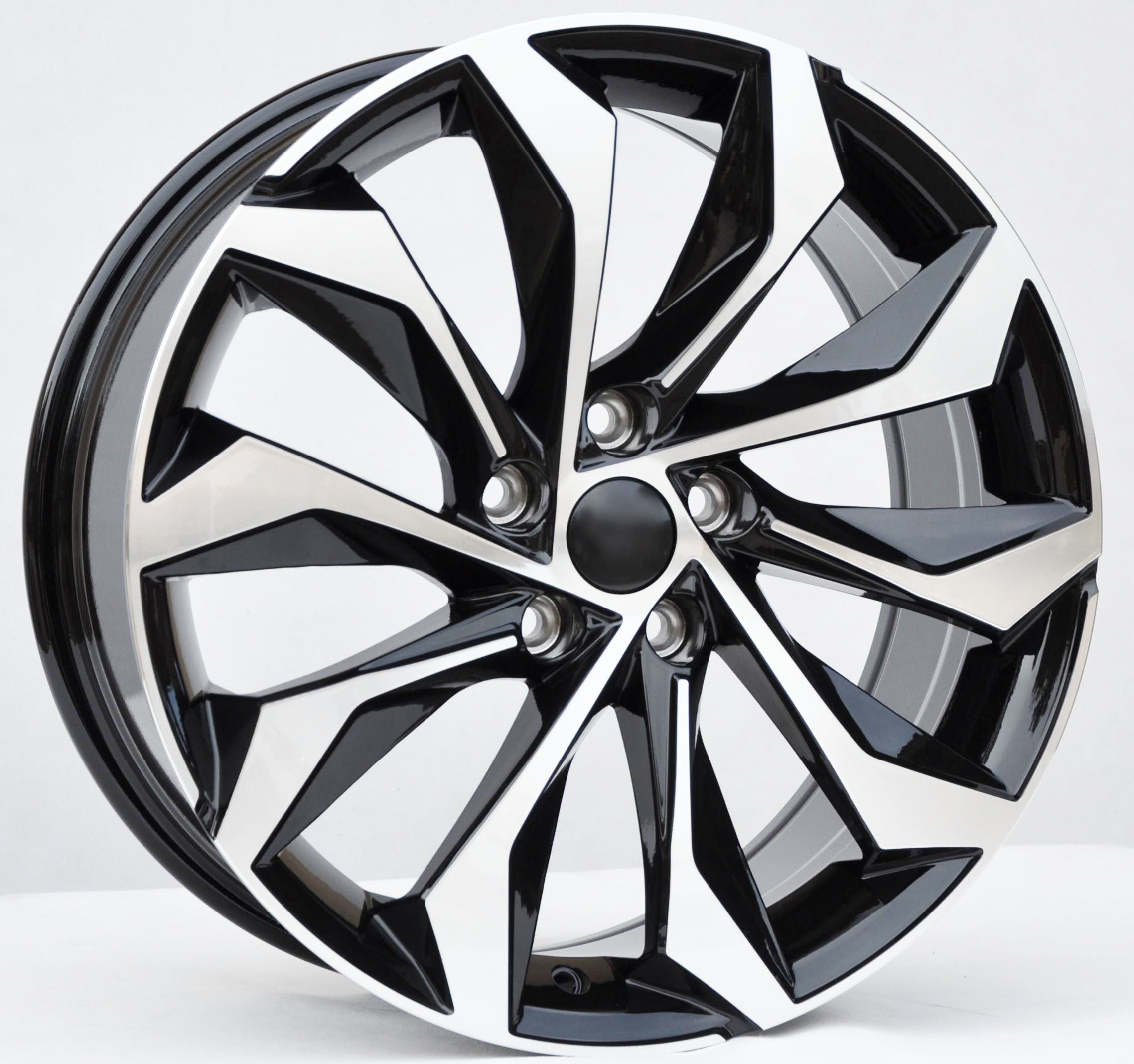 PDW 1139 Alufælge 18" 5x112 ET40 – Poleret/sort (sæt á 4)