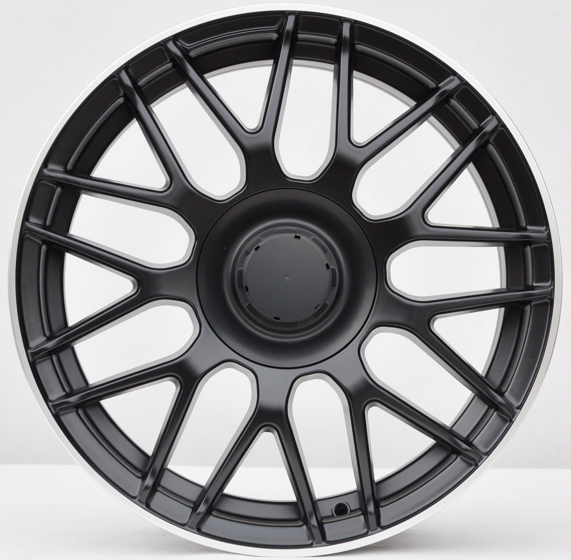 PDW 3368 Alufælge 17" 5x112 ET35 – Sort/polerowany rant (sæt á 4)