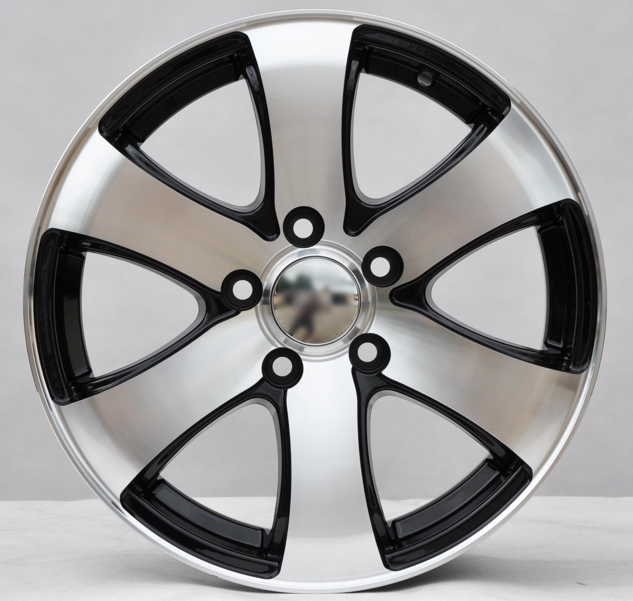 PDW 747 Alufælge 16" 5x108 ET46 – Poleret/sort (sæt á 4)