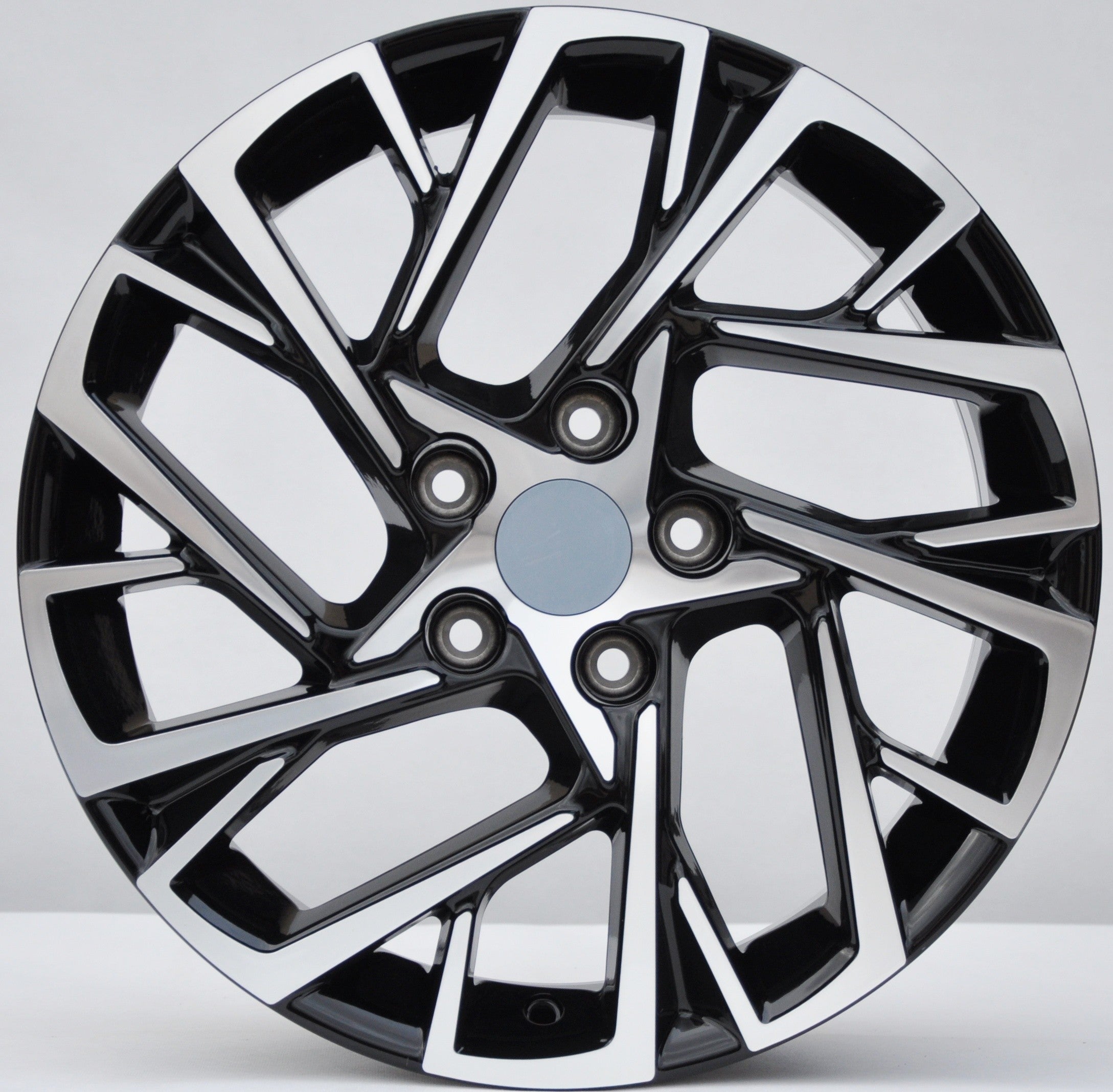 PDW 3318 Alufælge 17" 5x114.3 ET51 – Poleret/sort (sæt á 4)