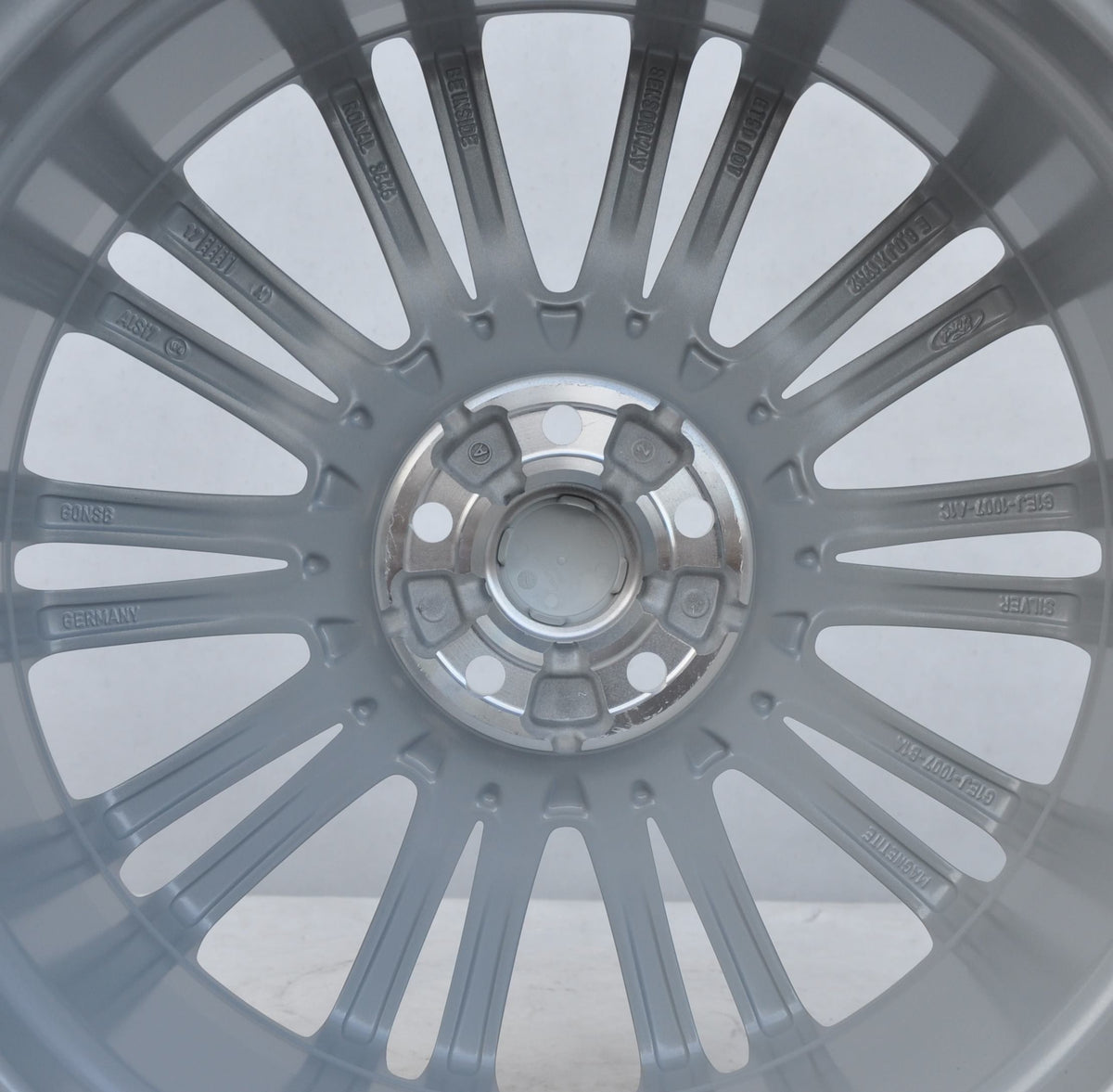 Ford (originale OEM) G1EJ-D1Auszk Alufælge 18" 5x108 ET50 – Sølv (sæt á 4)