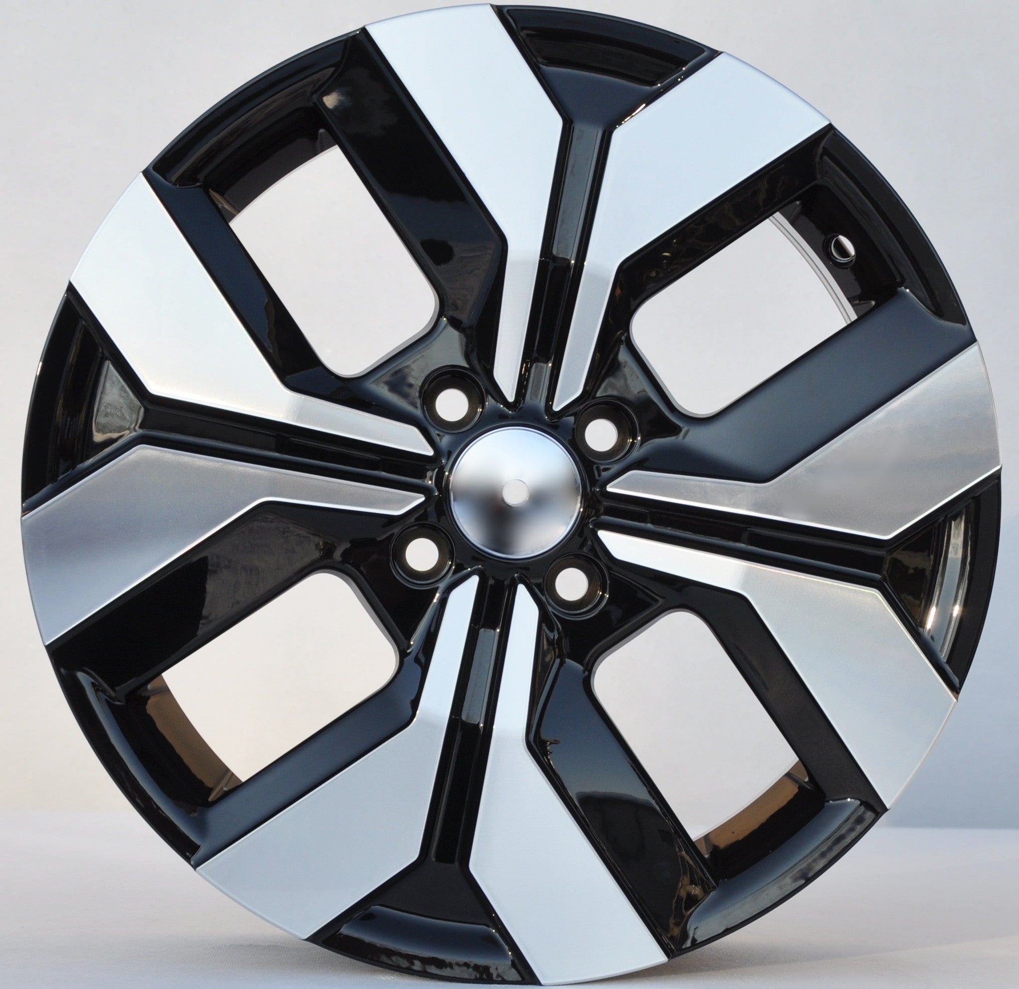 PDW 1392 Alufælge 15" 4x100 ET40 – Poleret/sort (sæt á 4)