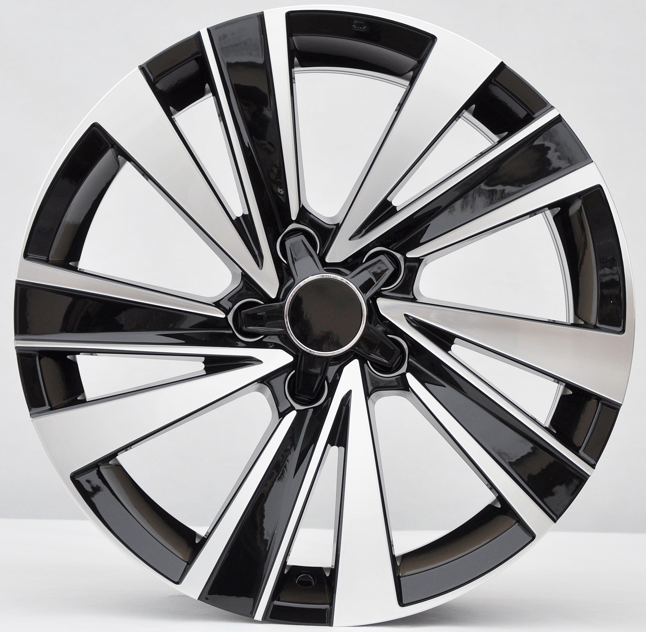 PDW 1382 Alufælge 17" 5x114.3 ET40 – Sort (sæt á 4)