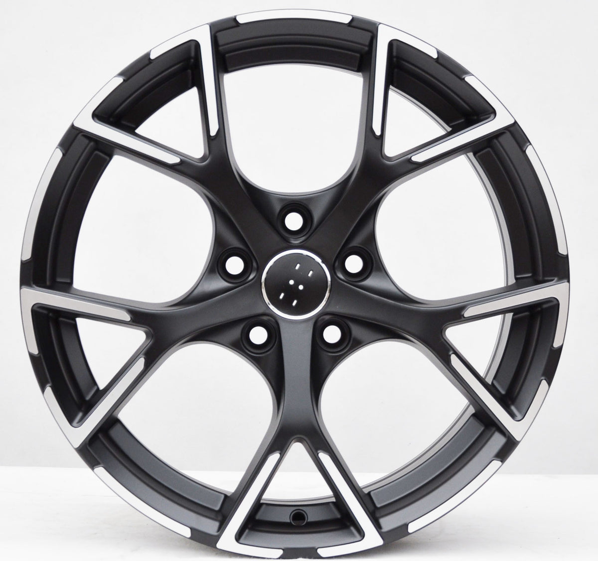 PDW 5997 Alufælge 18" 5x112 ET46 – Poleret/sort mat (sæt á 4)