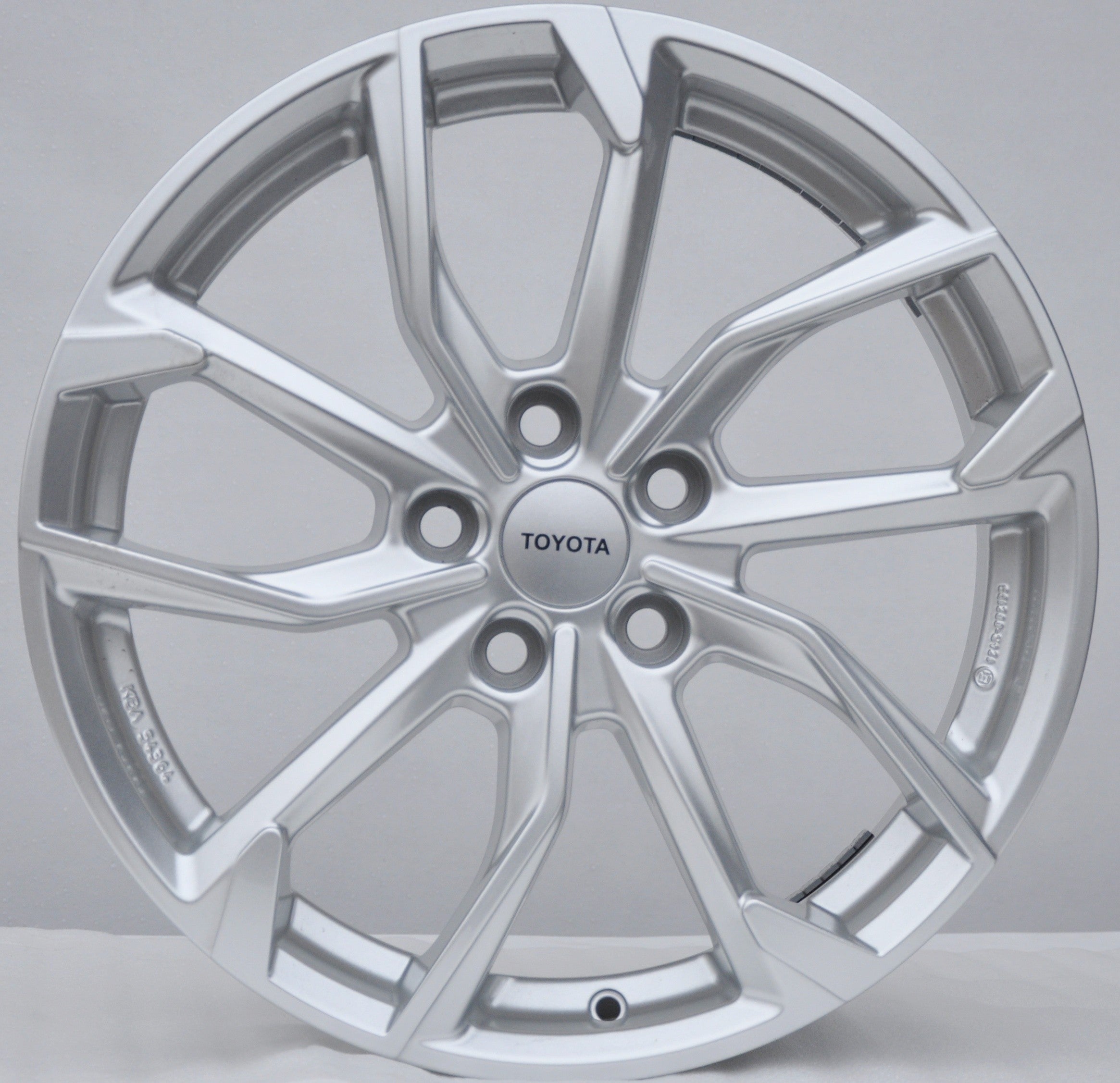 Brock rc34-708 Alufælge 18" 5x114.3 ET50 – Sølv (sæt á 4)