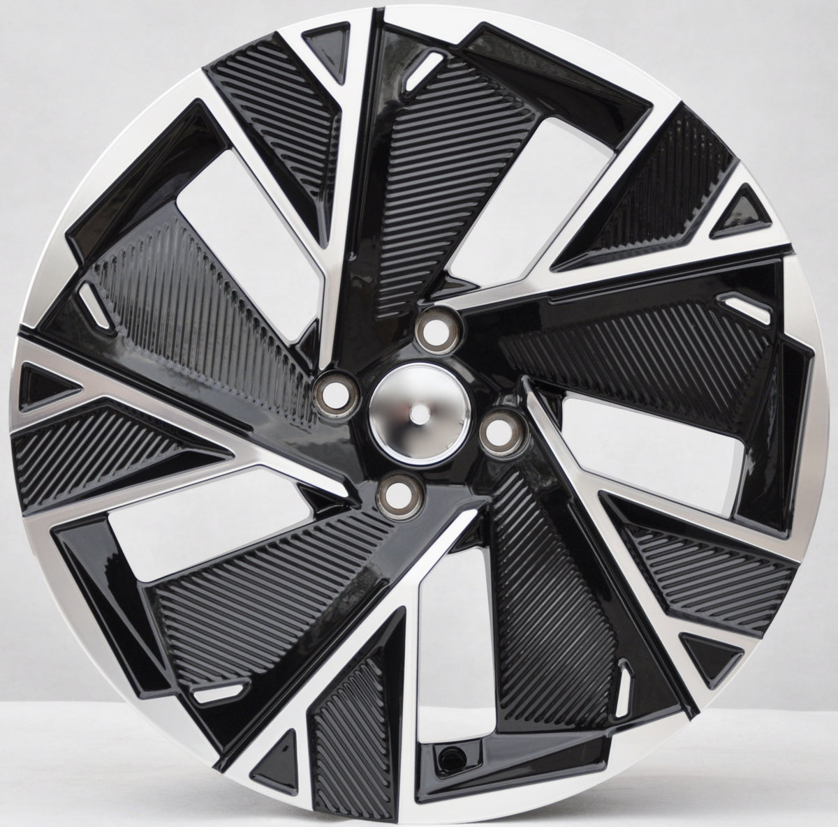 PDW 3625/5764 Alufælge 16" 6,5J 4x100 ET37 – Poleret/sort (sæt á 4)