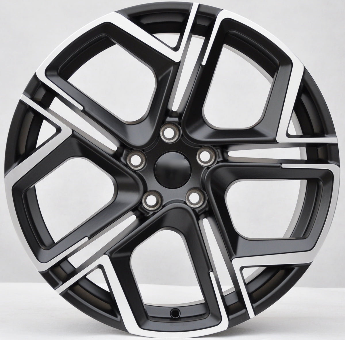 PDW 1243/5667 Alufælge 18" 7,5J 5x112 ET40 – Poleret/sort halvmat (sæt á 4)