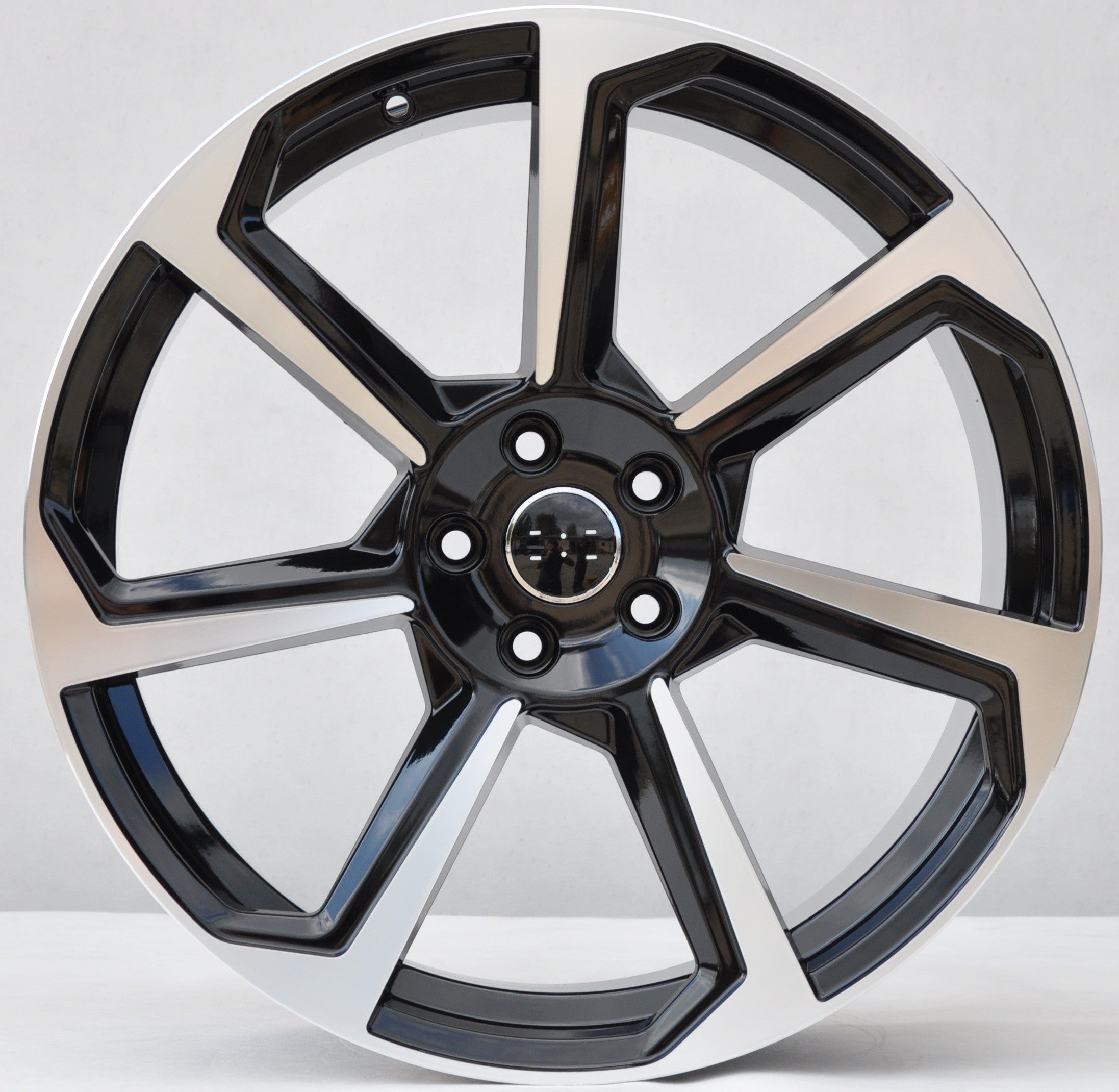 PDW 5213 (YF7070) Alufælge 19" 5x112 ET38 – Poleret/sort (sæt á 4)