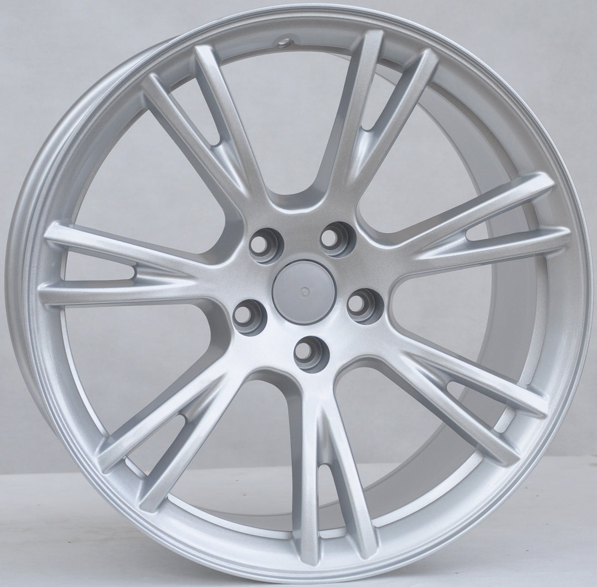 PDW 2049 Alufælge 19" 9,5J 5x114.3 ET45 – Sølv (sæt á 4)