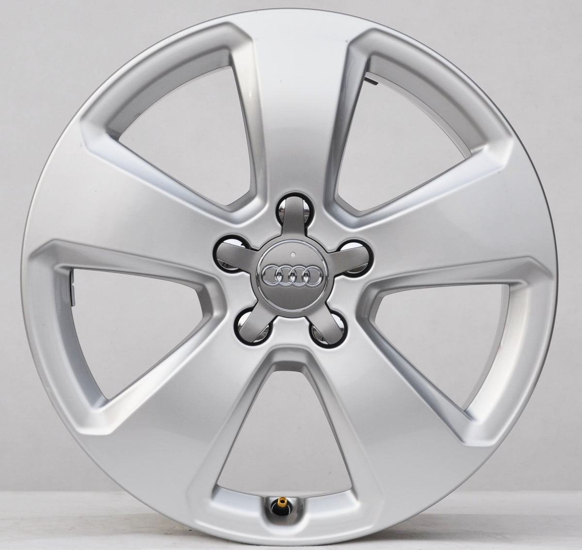 Audi (originale OEM) 8V0601025AD Alufælge 17" 6,5J 5x112 ET43 – Sølv (stk)