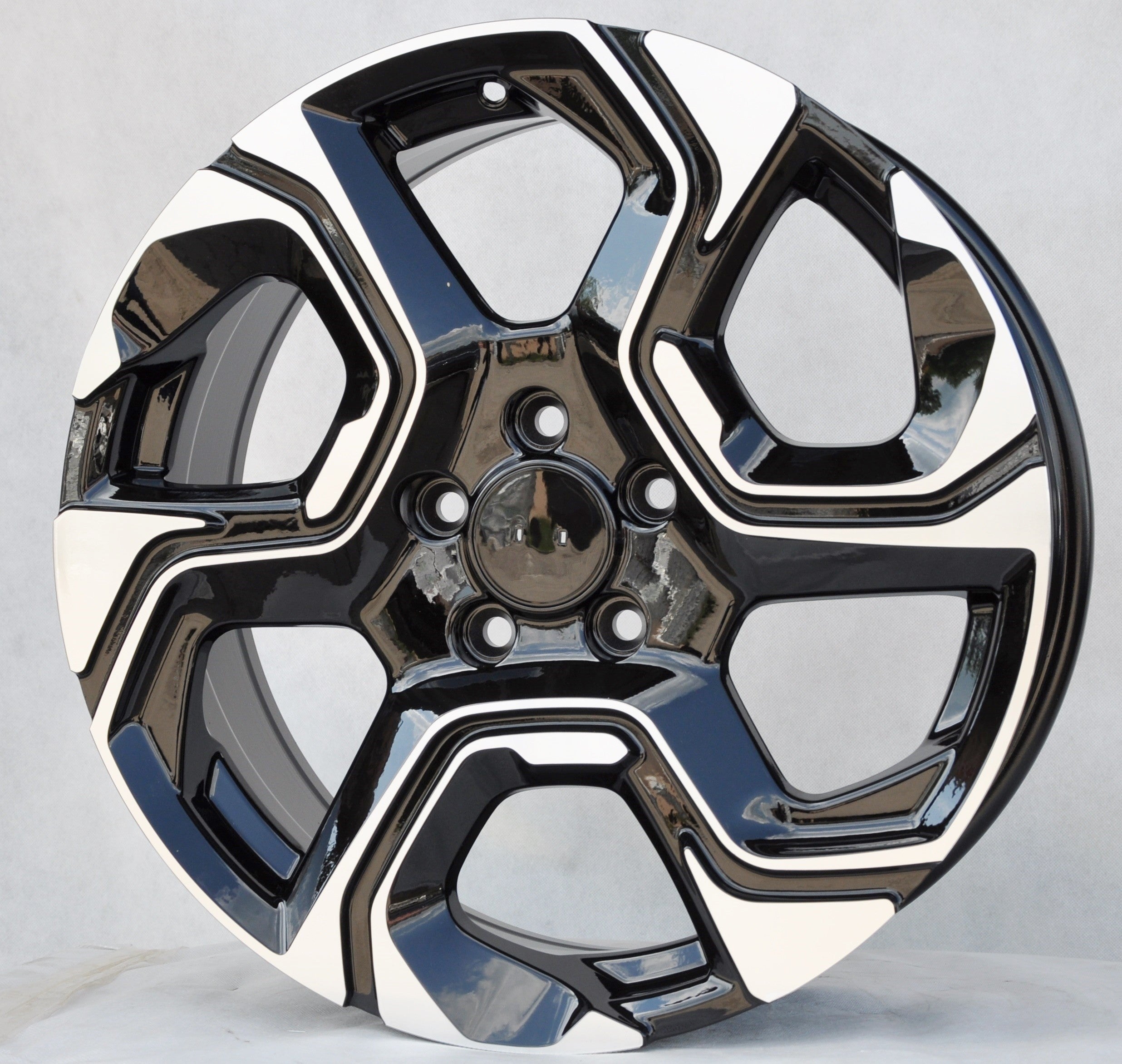 PDW 5389 Alufælge 18" 5x114.3 ET45 – Poleret/sort (sæt á 4)