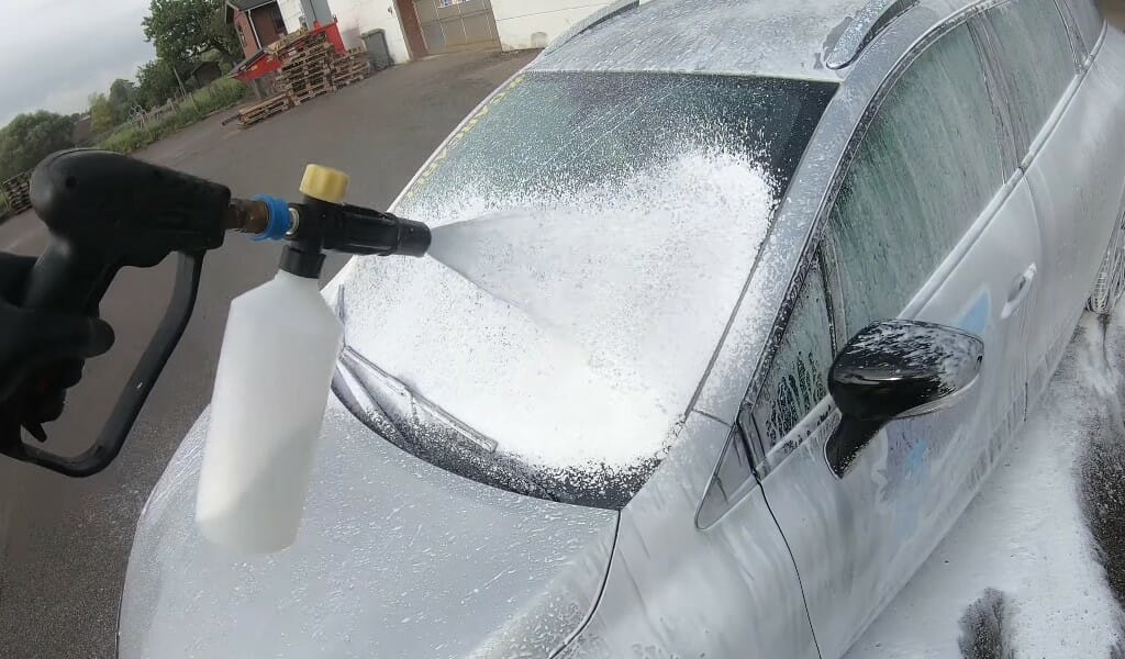 Polar Blast kommes på bilen med skumlanse