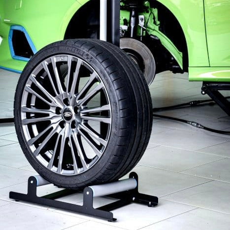 Poka Premium Wheel Stand PRO