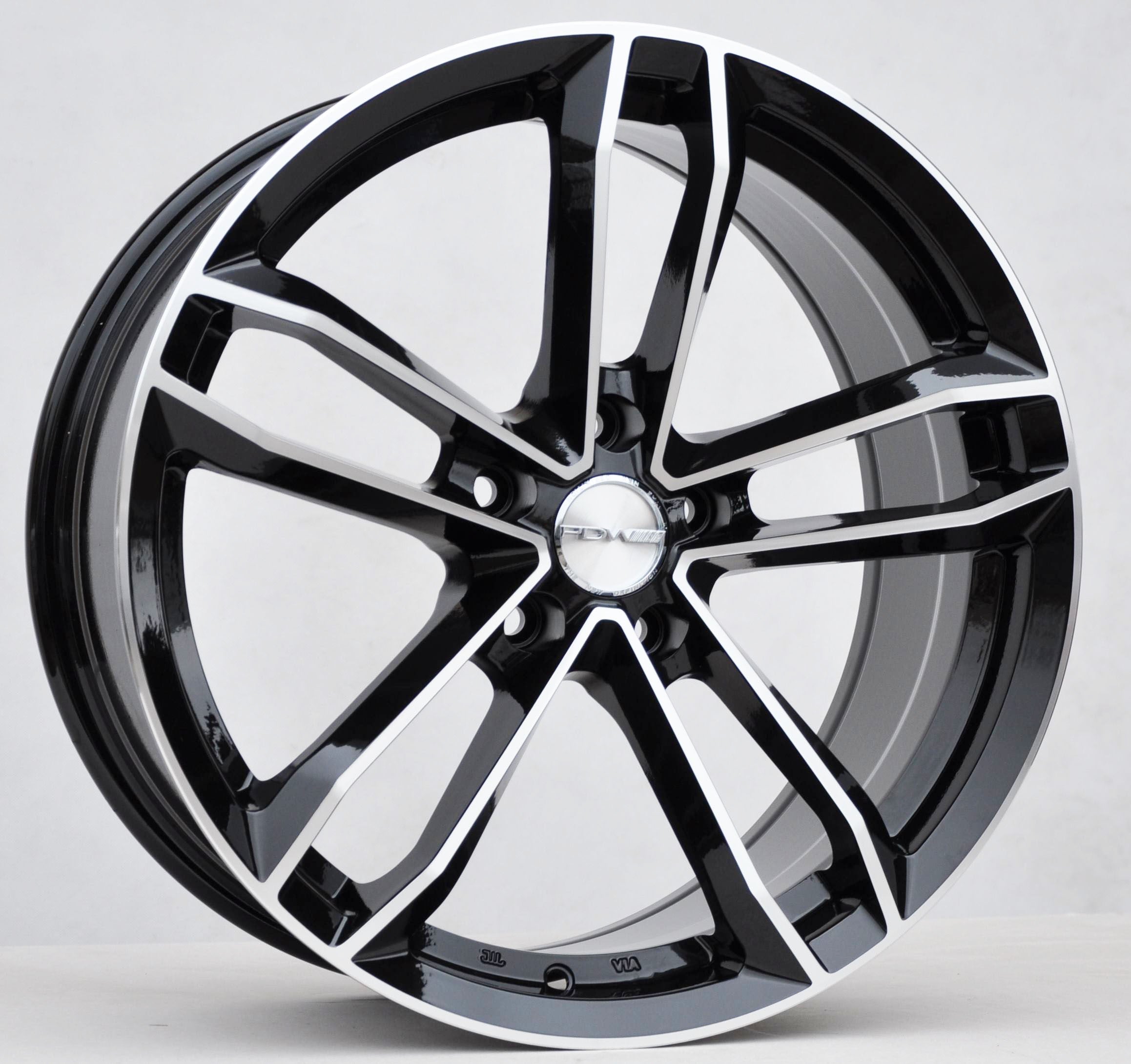 Haxer 5276 Alufælge 18" 5x100 ET40 – Poleret/sort (sæt á 4)